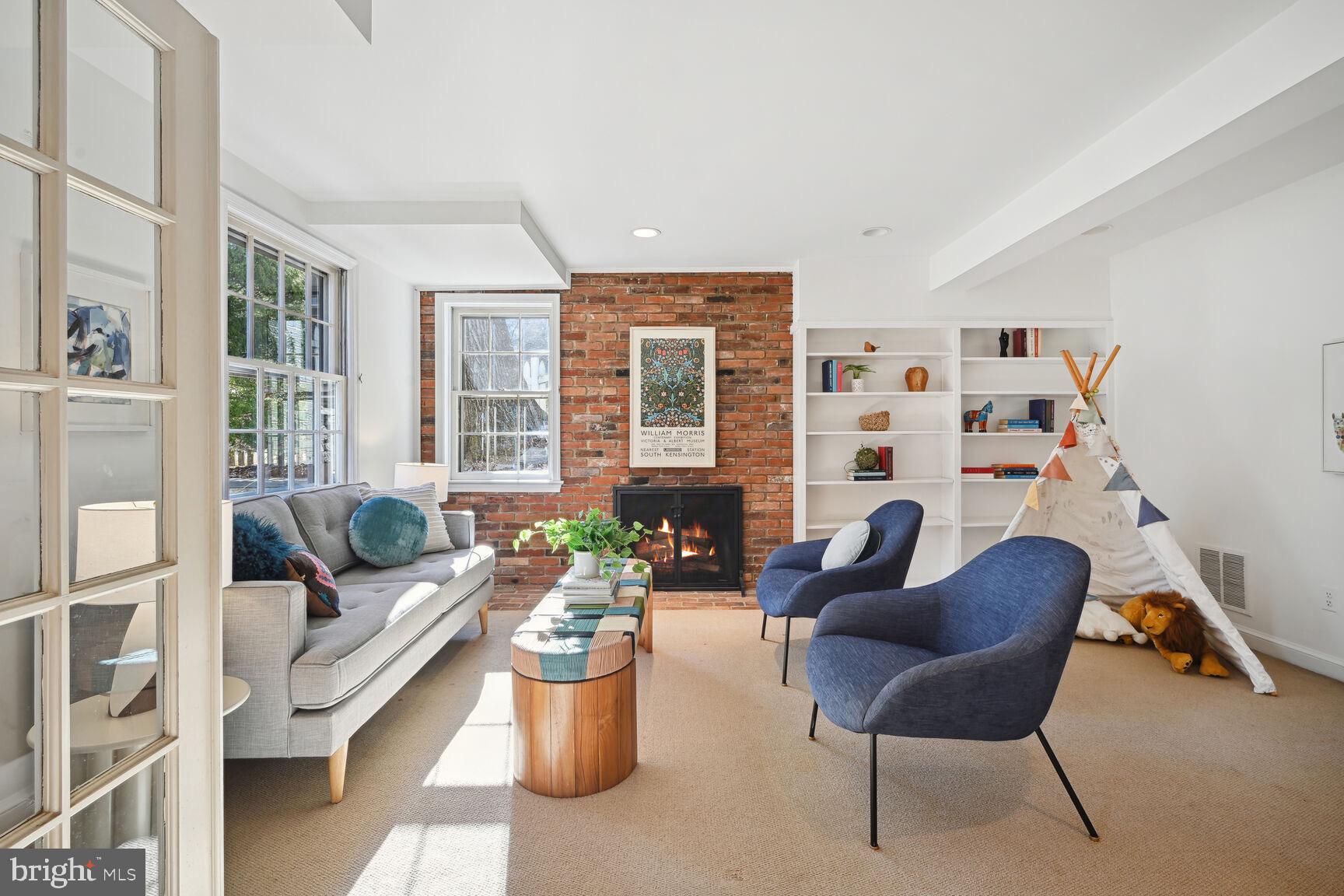 GLEN ECHO HEIGHTS - Residential