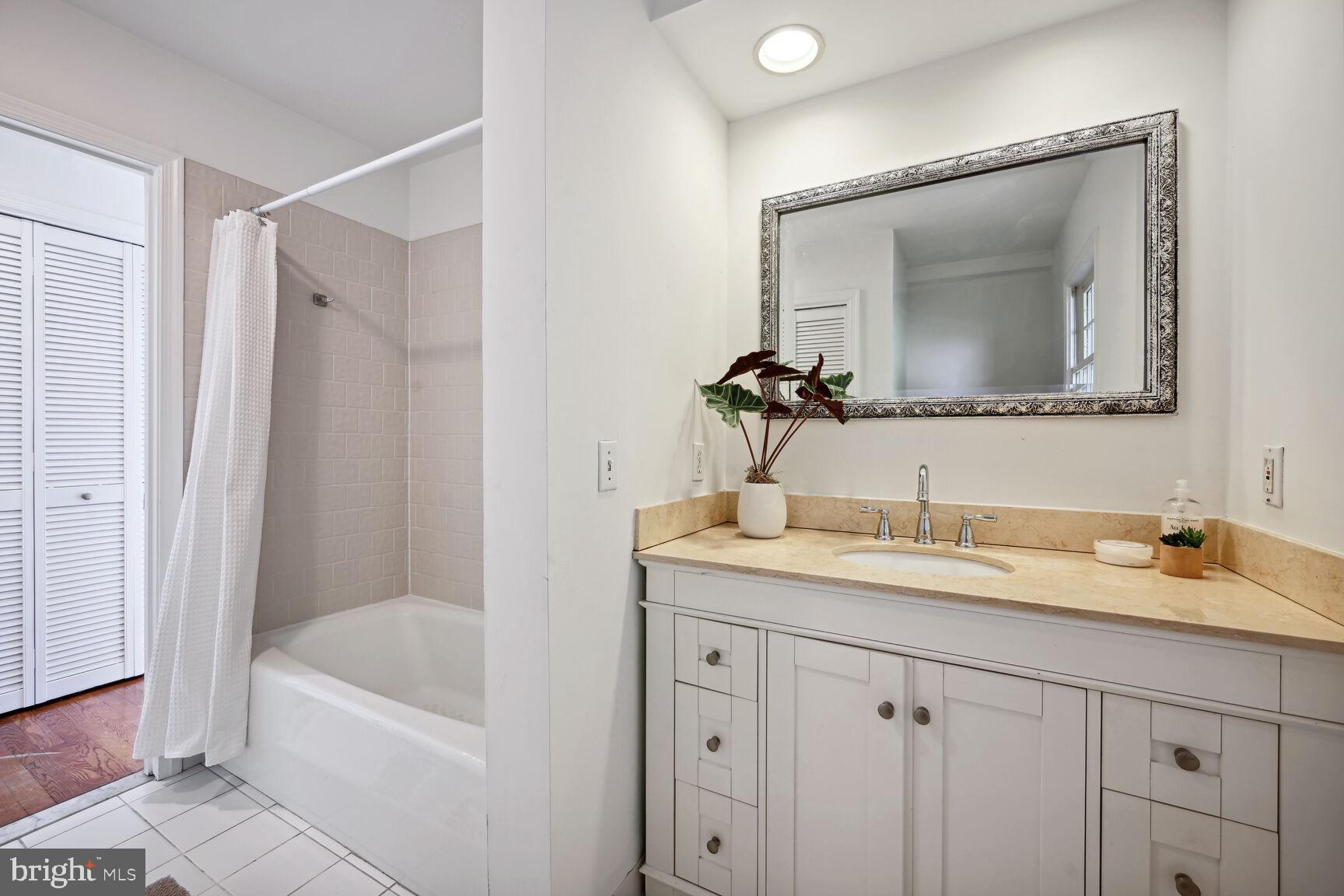 GLEN ECHO HEIGHTS - Residential