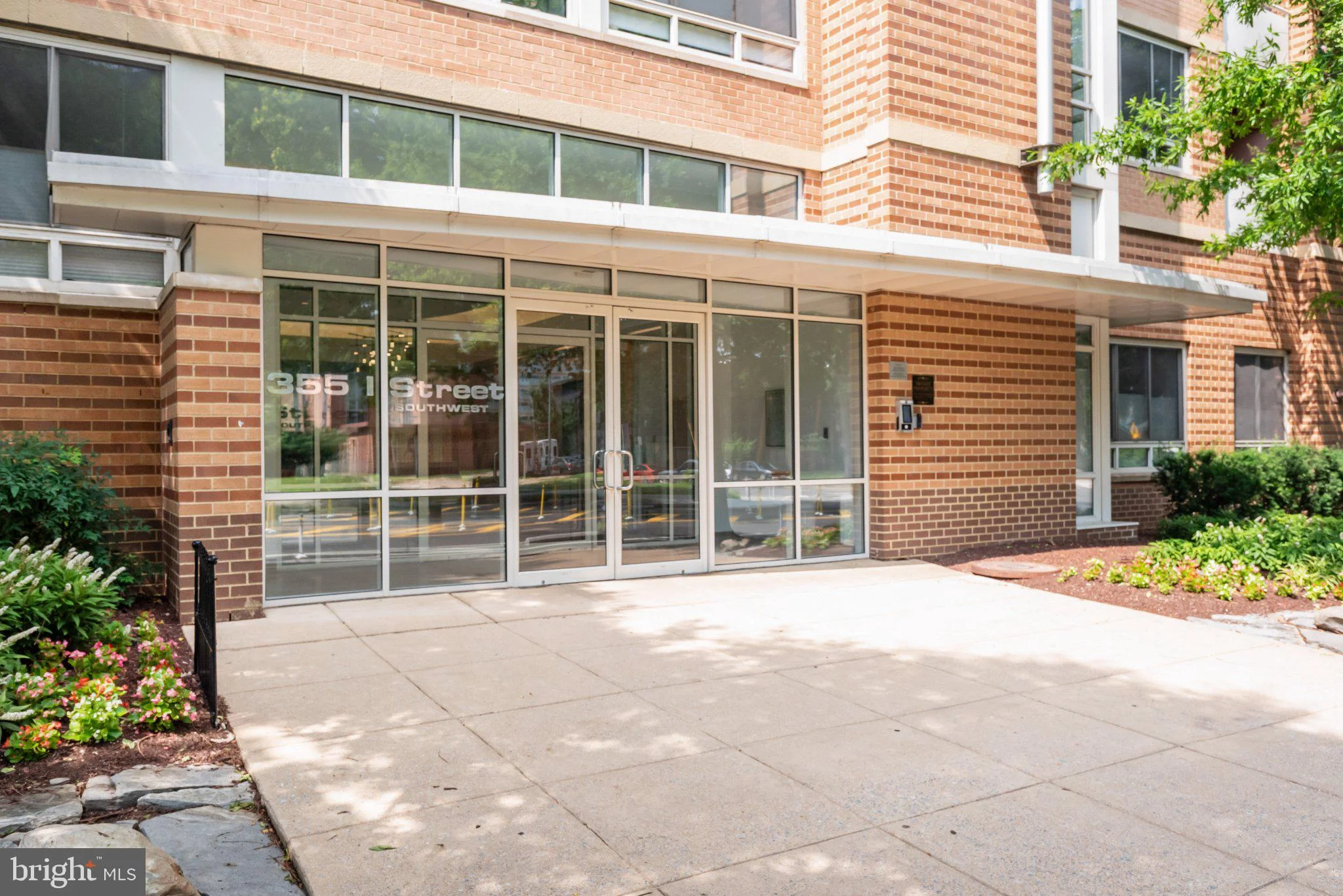 355 I Street SW Unit 125, Washington, DC 20024