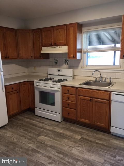 ARBUTUS - Residential Lease