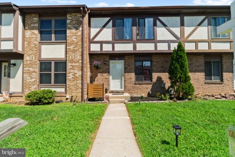 Townhouse For Sale - 117 Bourbon Court<br/> PARKVILLE, MD 21234