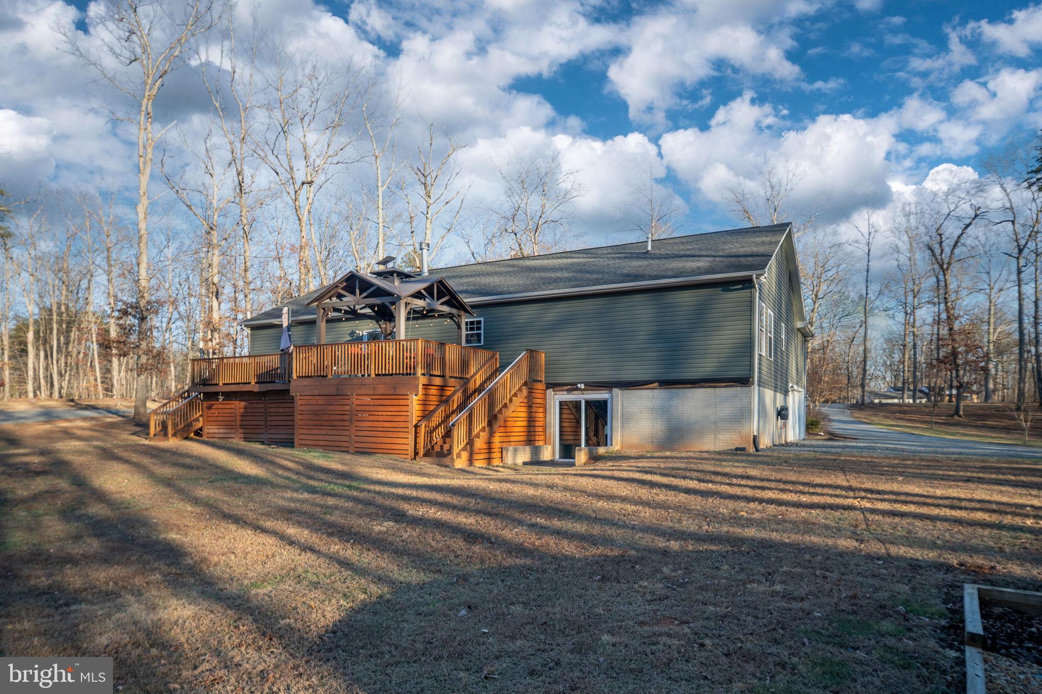 GOLDEN BROOK EST - Residential