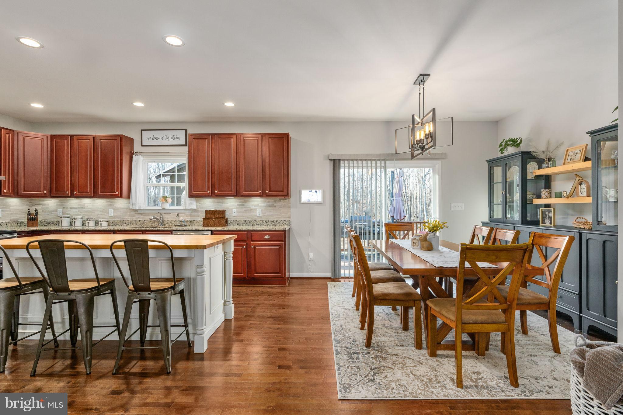 GOLDEN BROOK EST - Residential