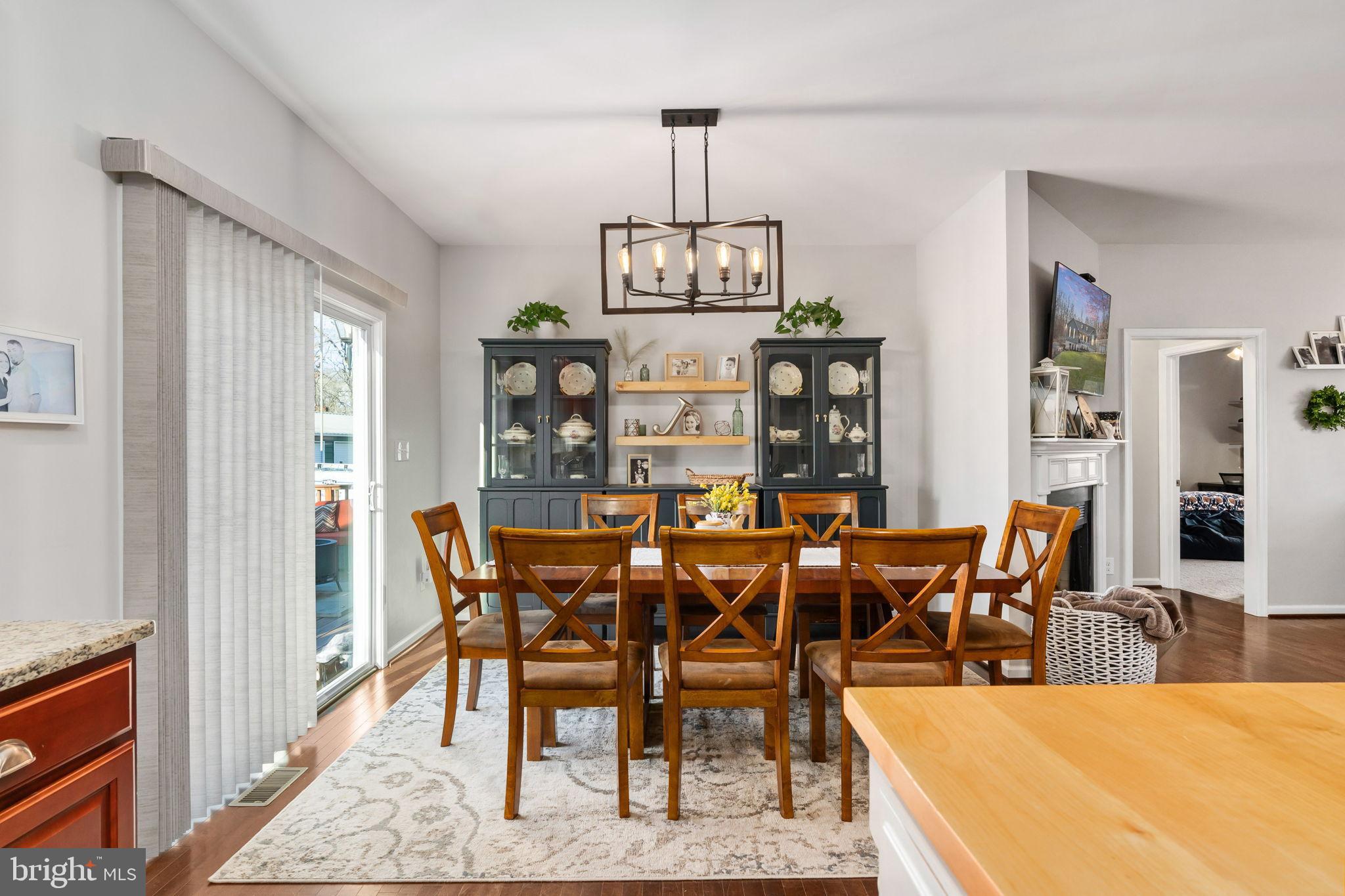 GOLDEN BROOK EST - Residential