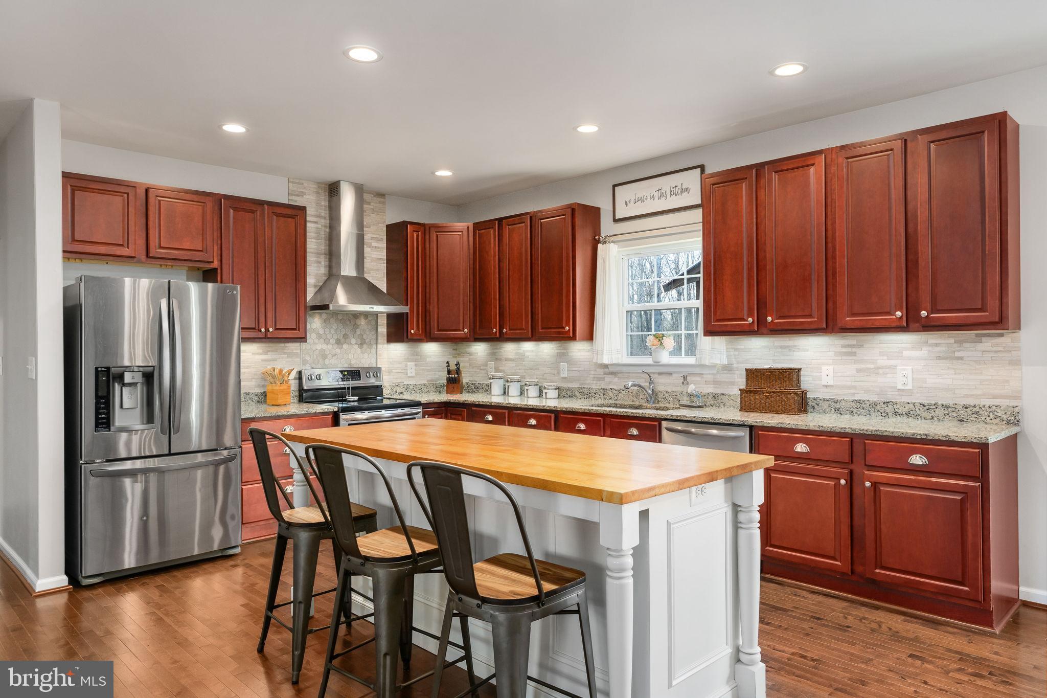 GOLDEN BROOK EST - Residential