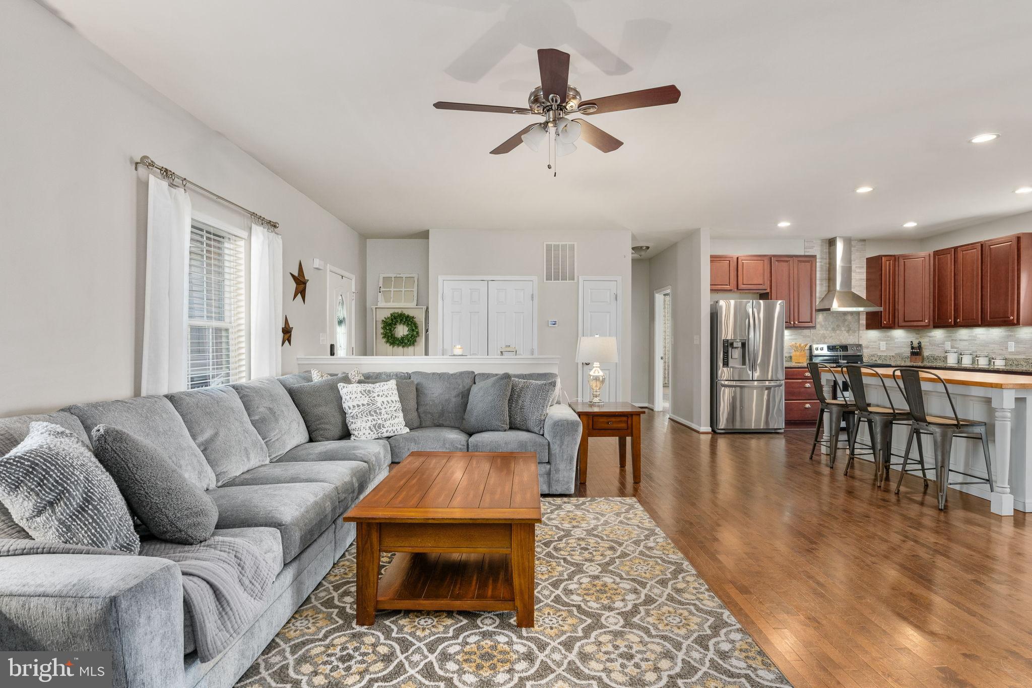 GOLDEN BROOK EST - Residential