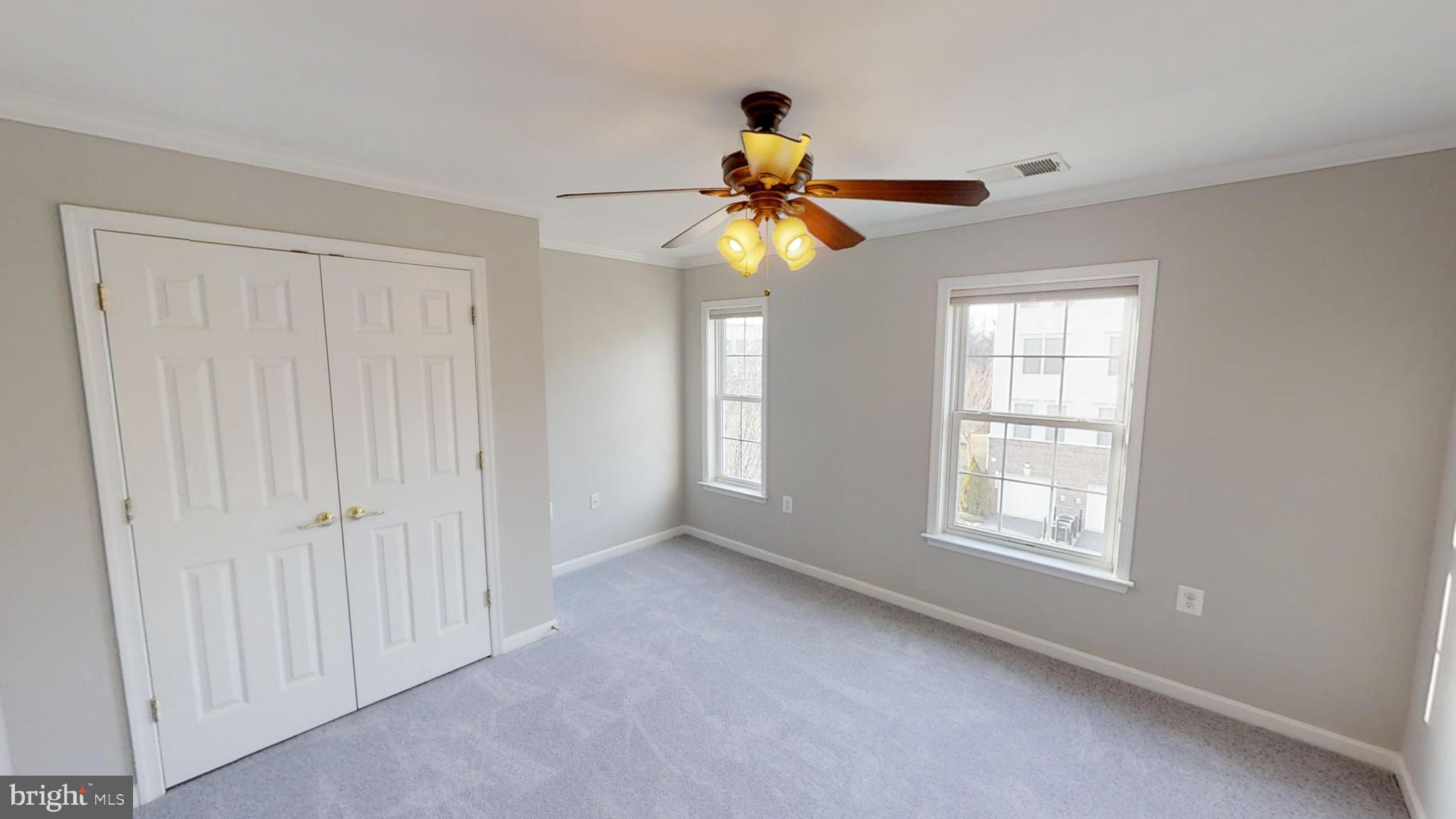 RIVER OAKS - Residential