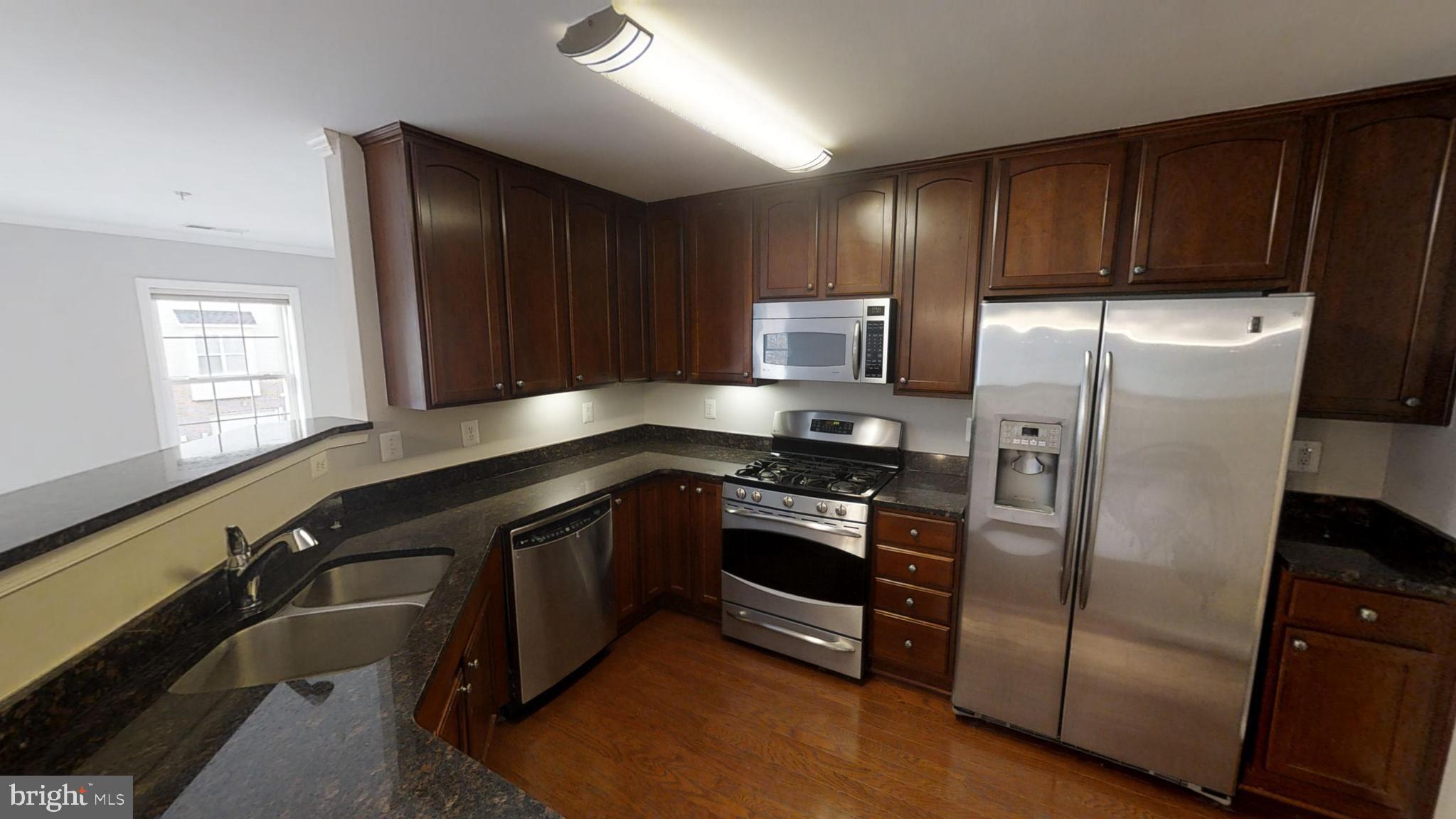 RIVER OAKS - Residential