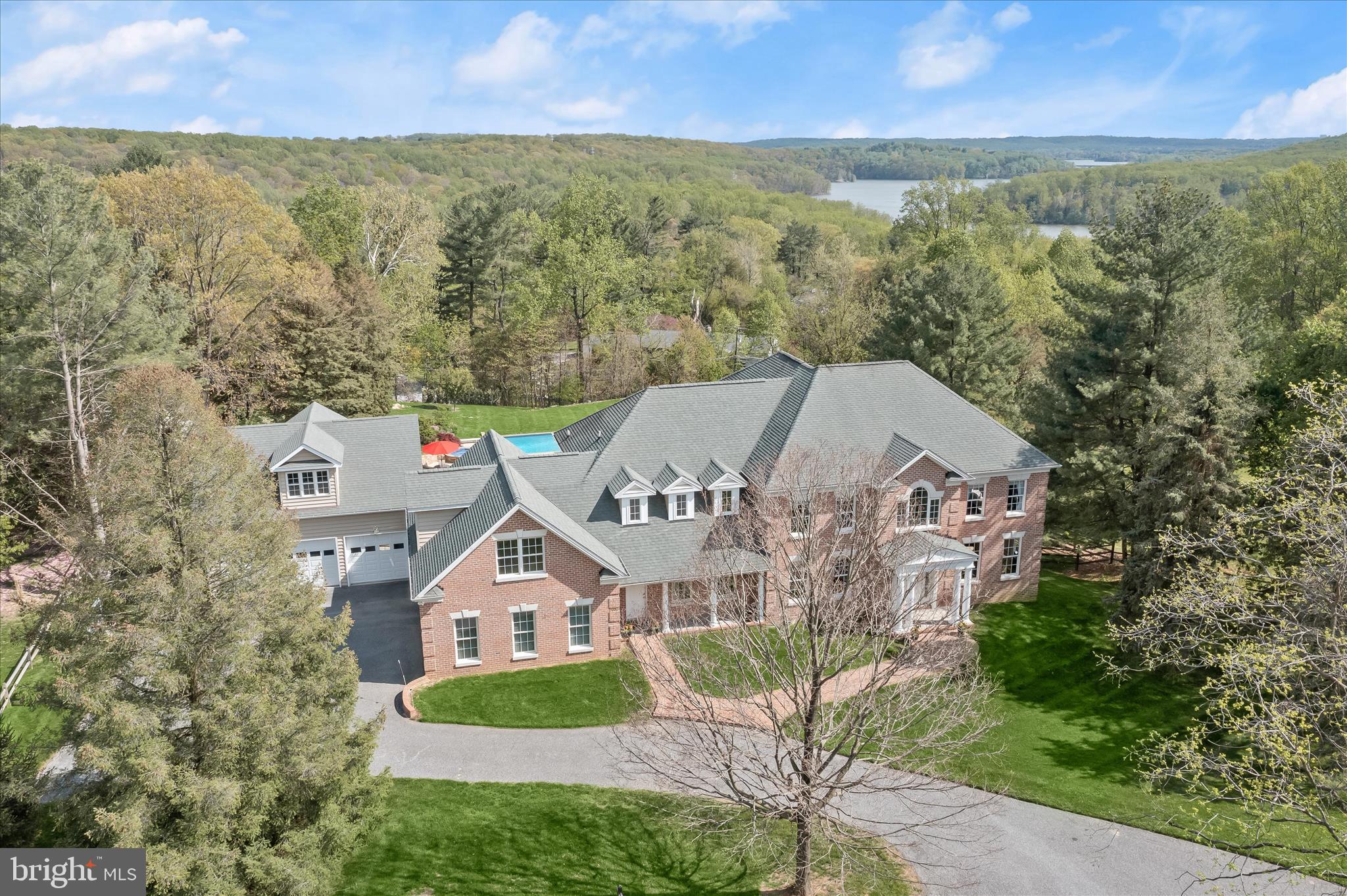 SUMMER HILL - Residential