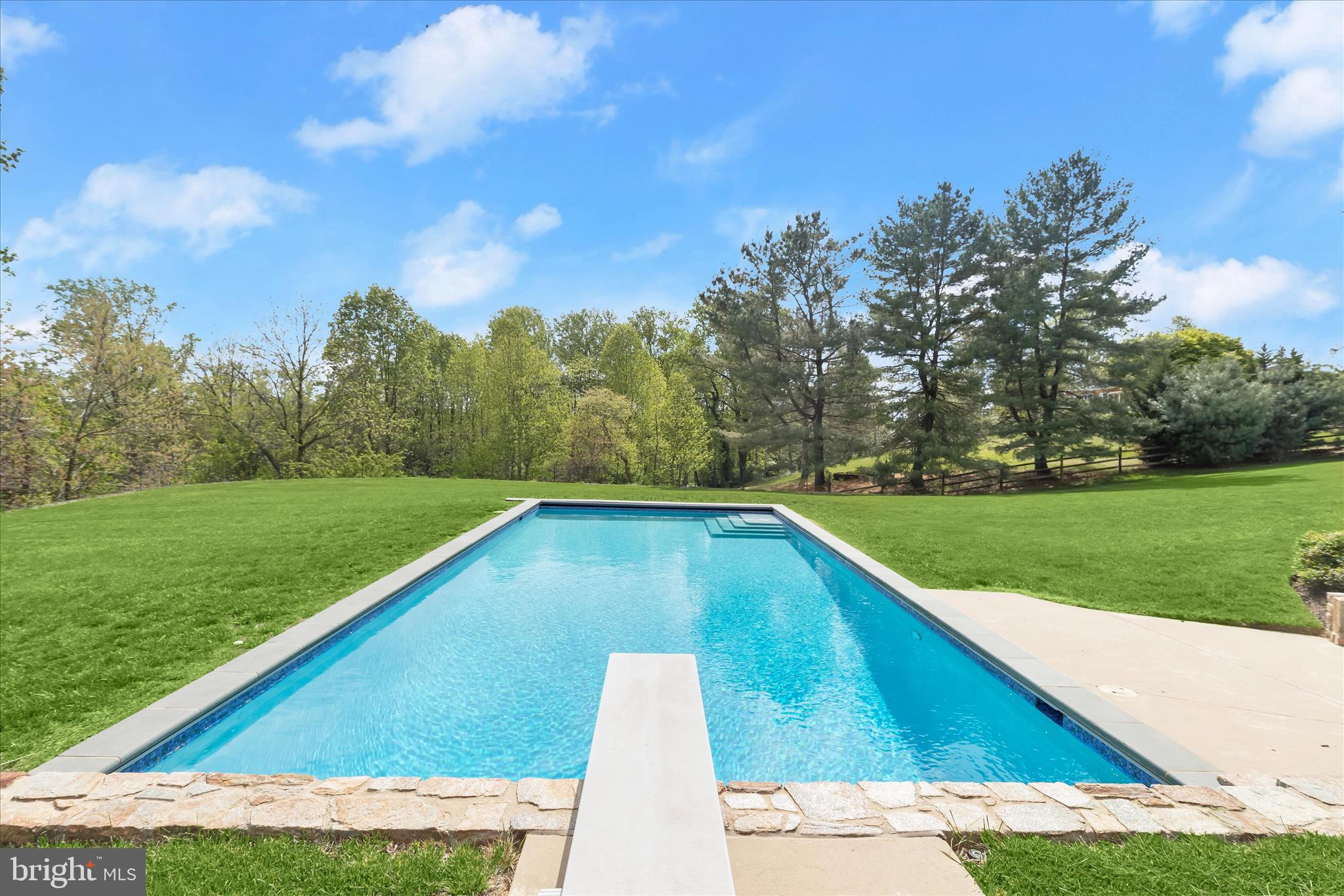 SUMMER HILL - Residential