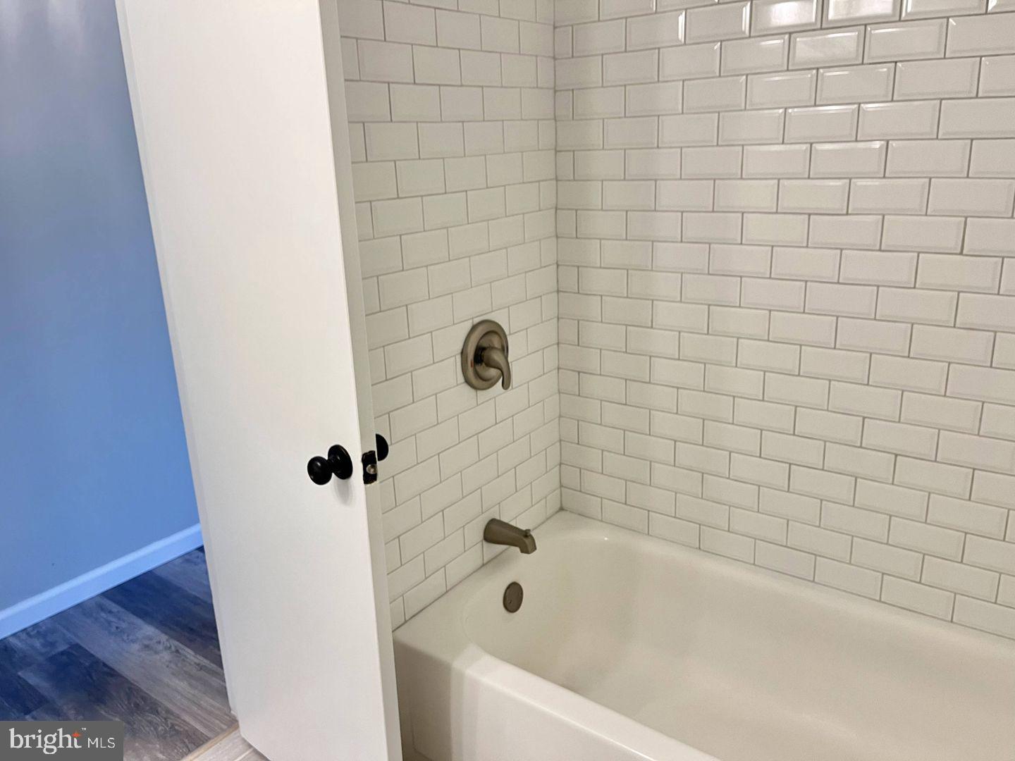 CYRANDALL VALLEY NORTH - Residential Lease