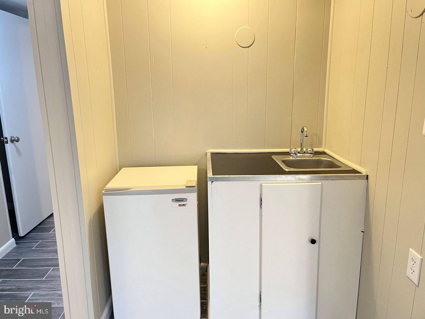 CYRANDALL VALLEY NORTH - Residential Lease