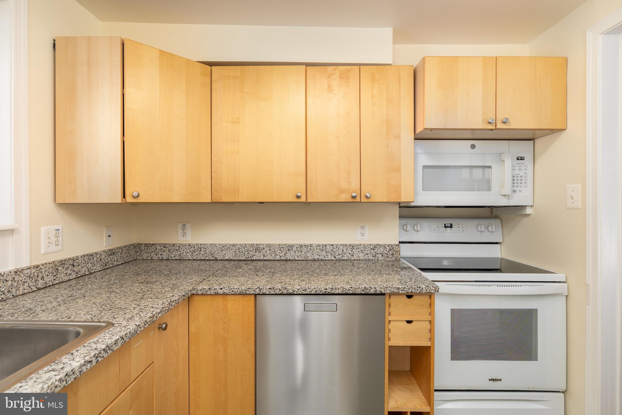 GLEN ECHO HEIGHTS - Residential Lease