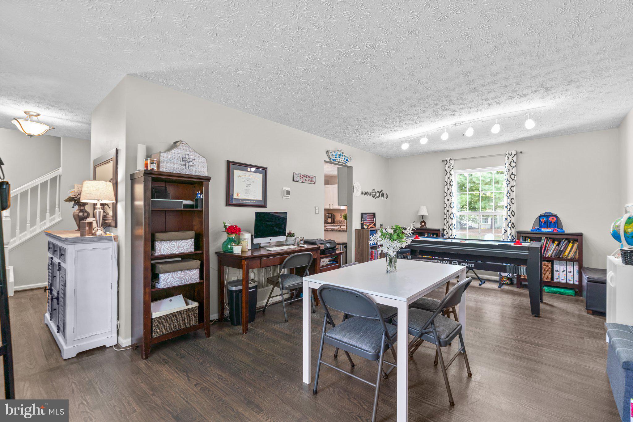 PINEY ORCHARD - Residential