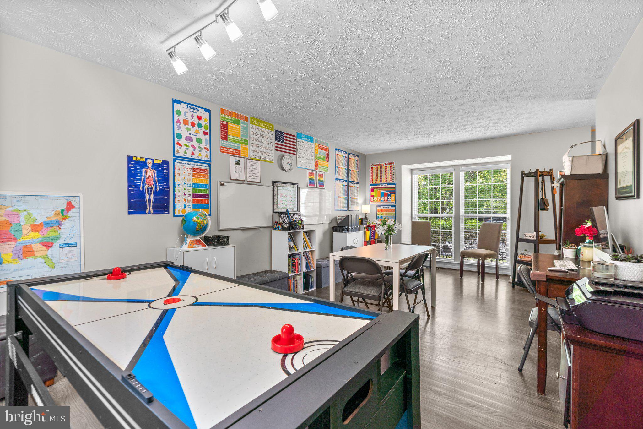 PINEY ORCHARD - Residential