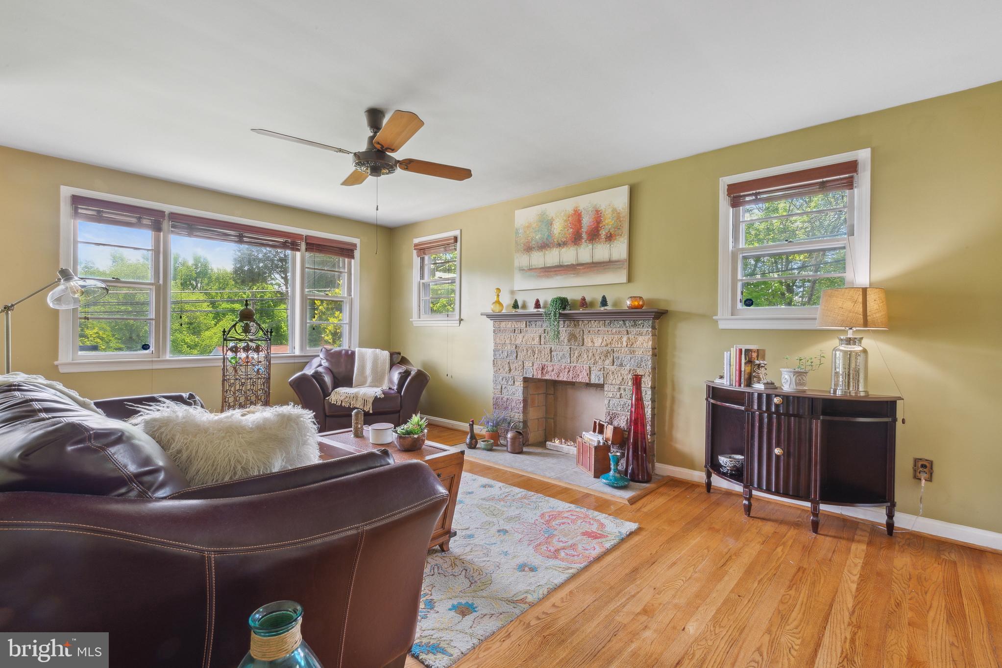 BROADVIEW - Residential