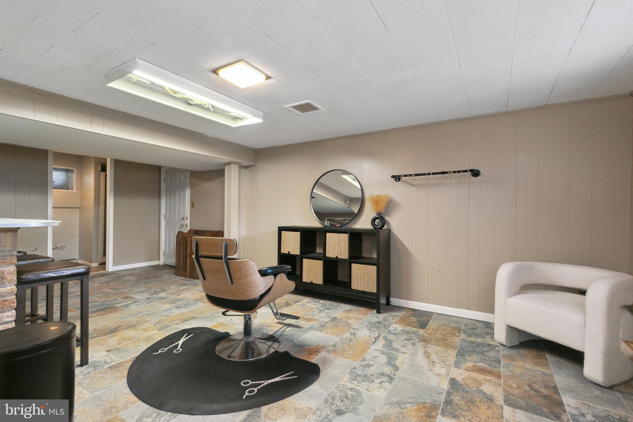 BROADVIEW - Residential