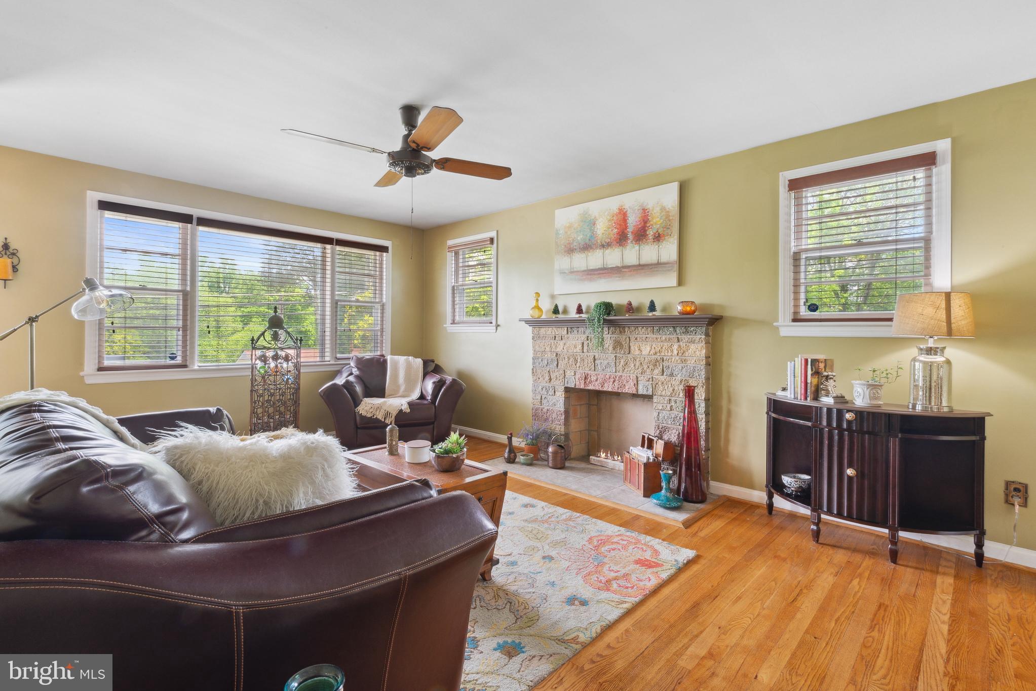 BROADVIEW - Residential