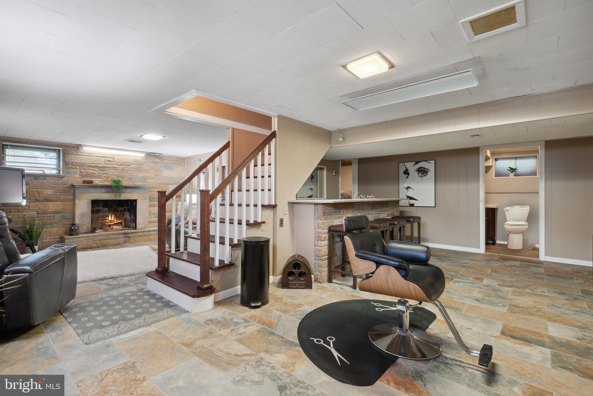 BROADVIEW - Residential