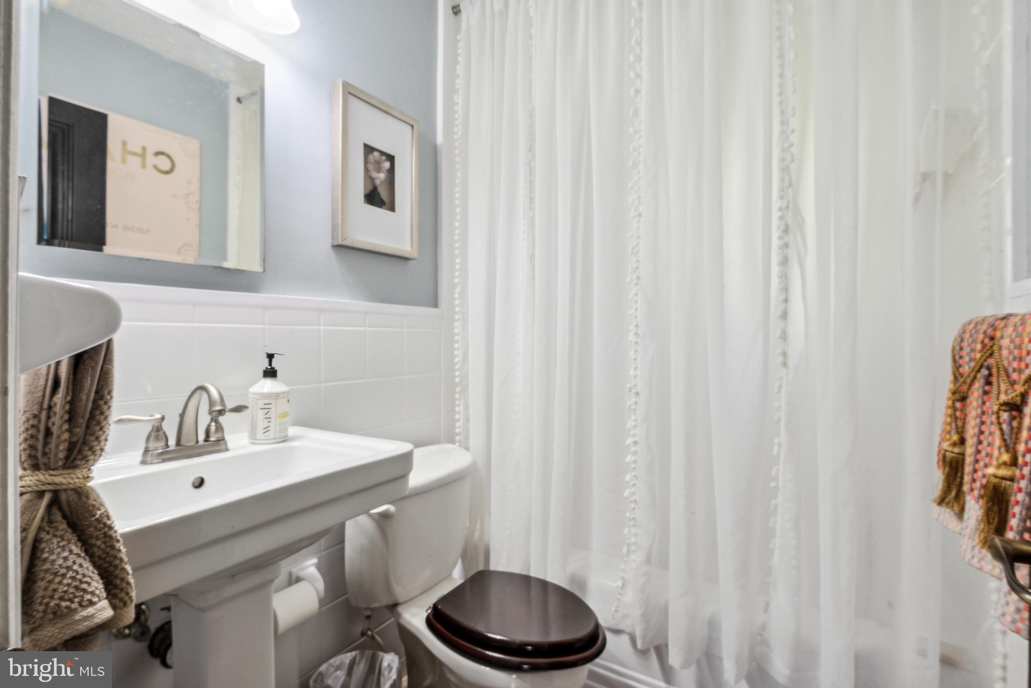 BROADVIEW - Residential