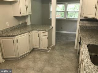 OAKTON - Residential