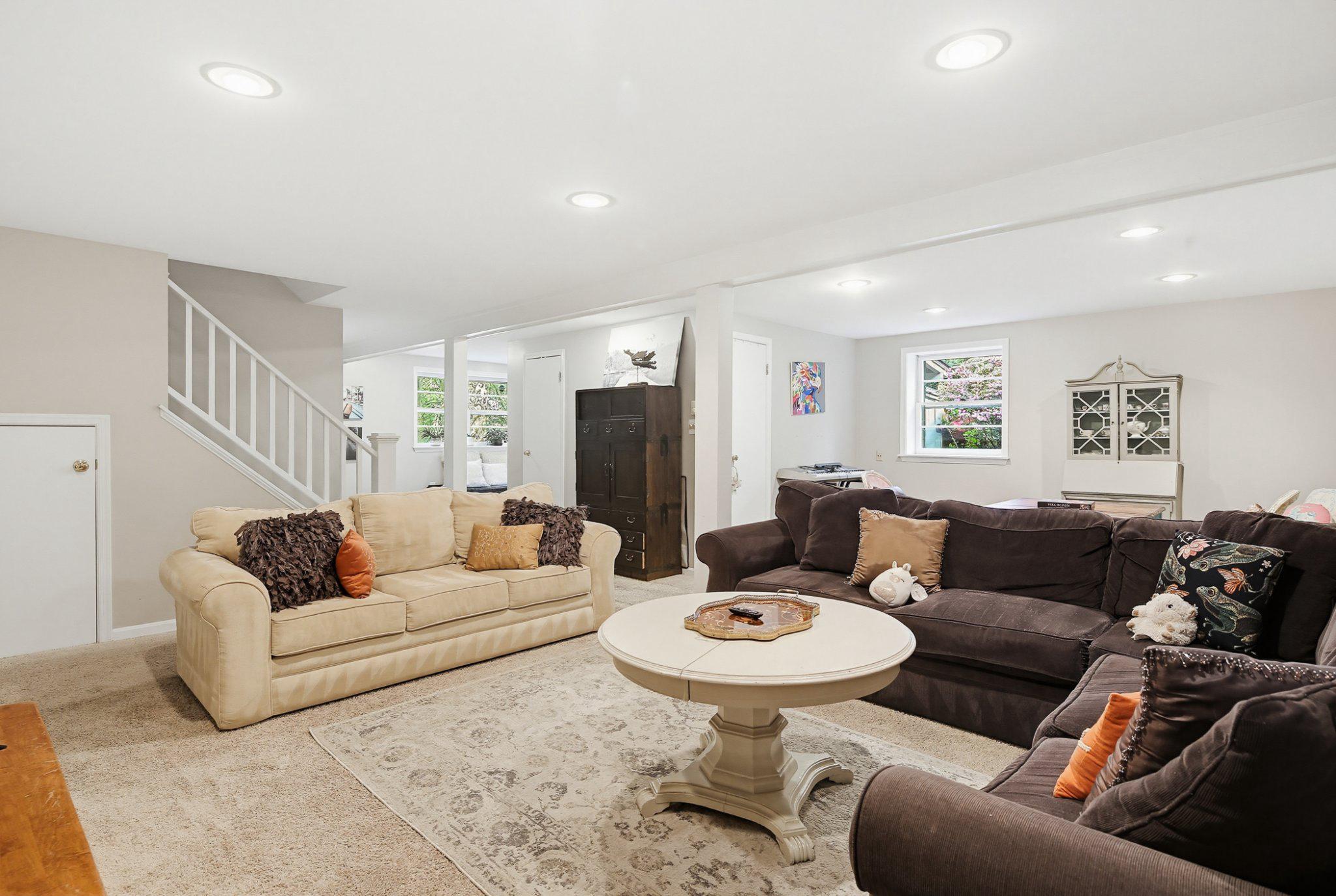 BEN OAKS ON SEVERN - Residential