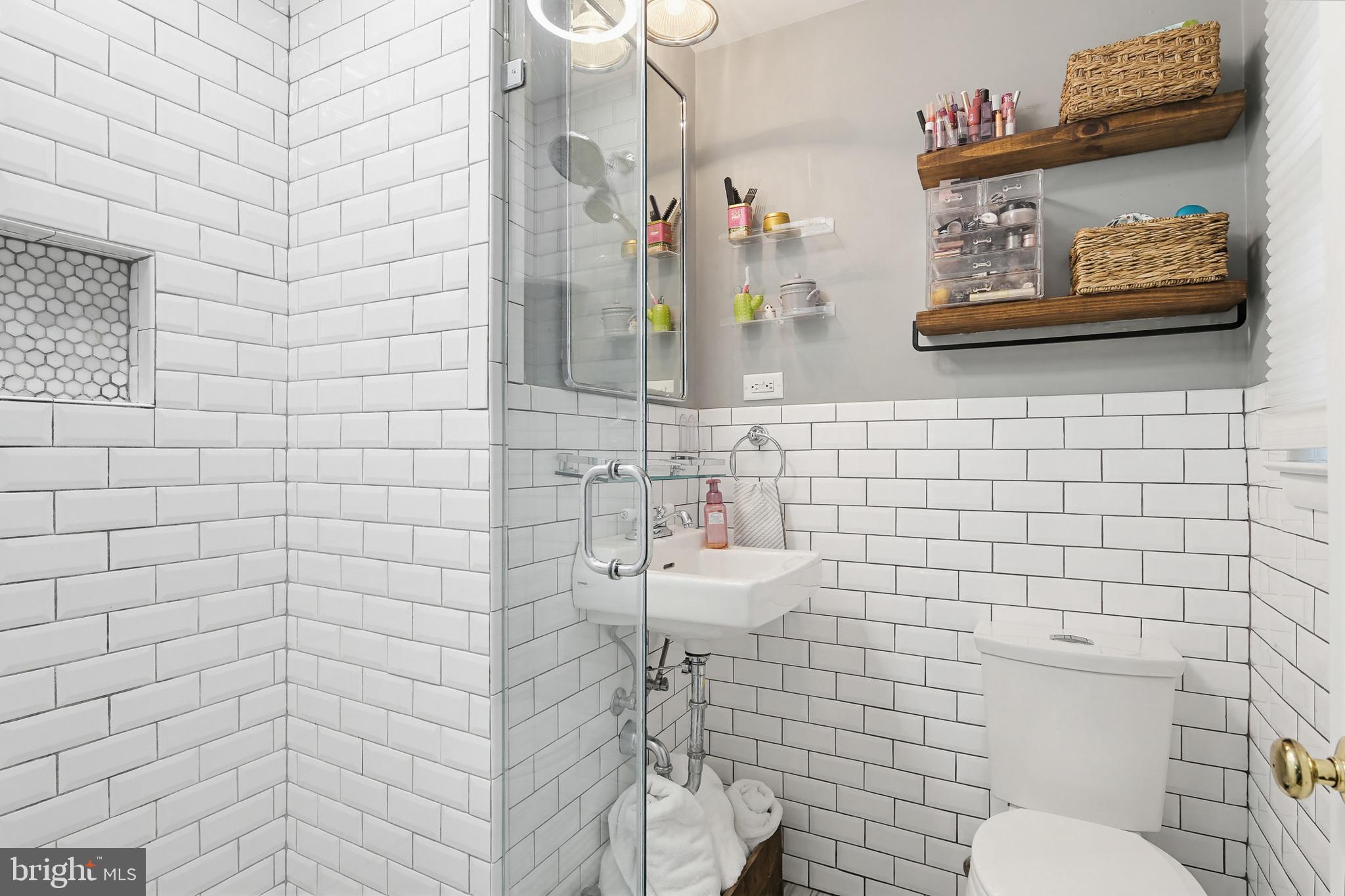 BEN OAKS ON SEVERN - Residential