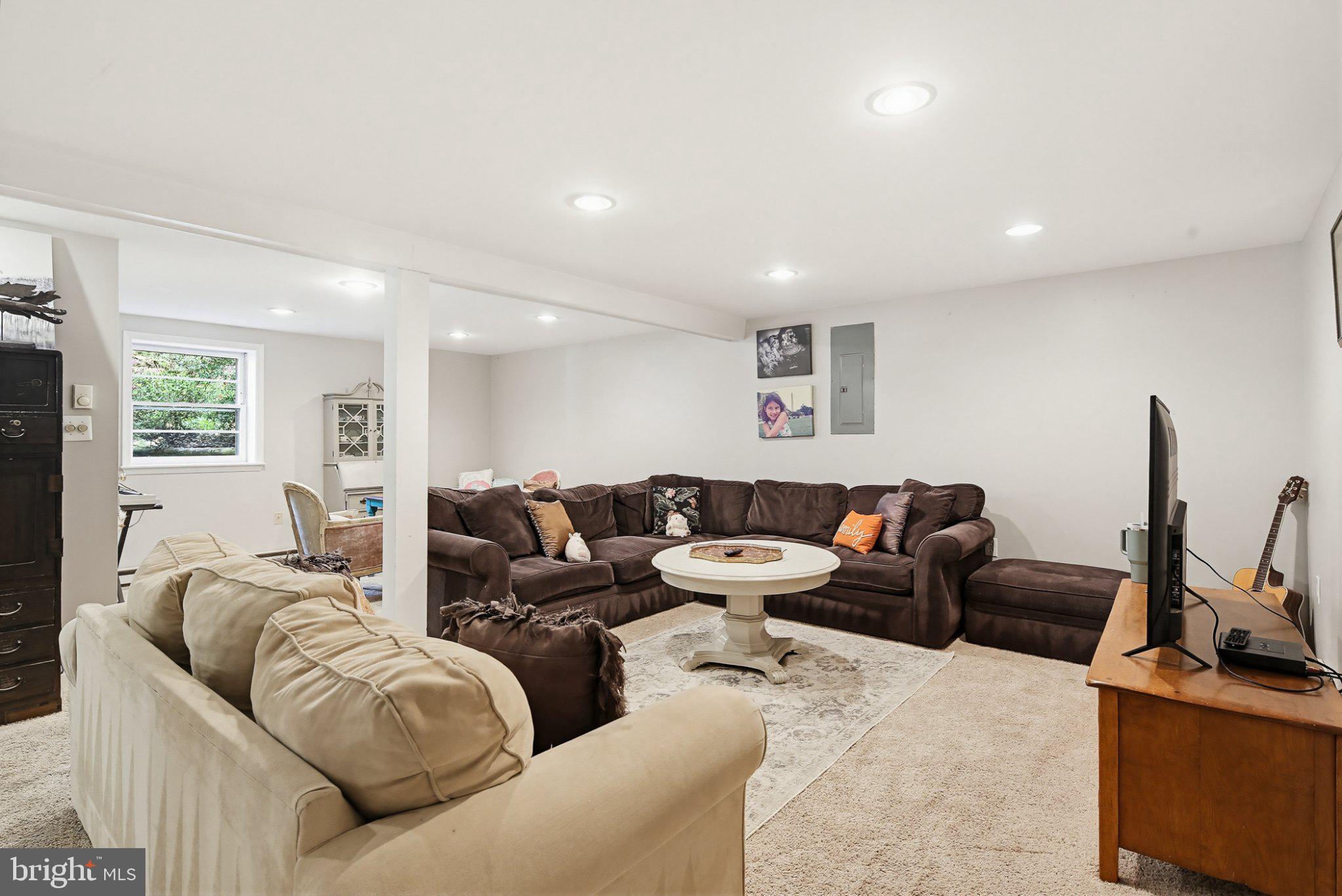 BEN OAKS ON SEVERN - Residential