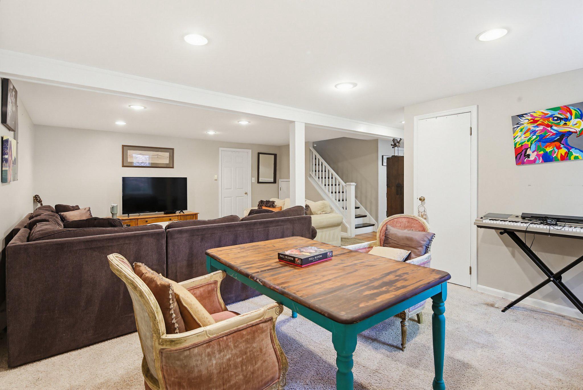 BEN OAKS ON SEVERN - Residential