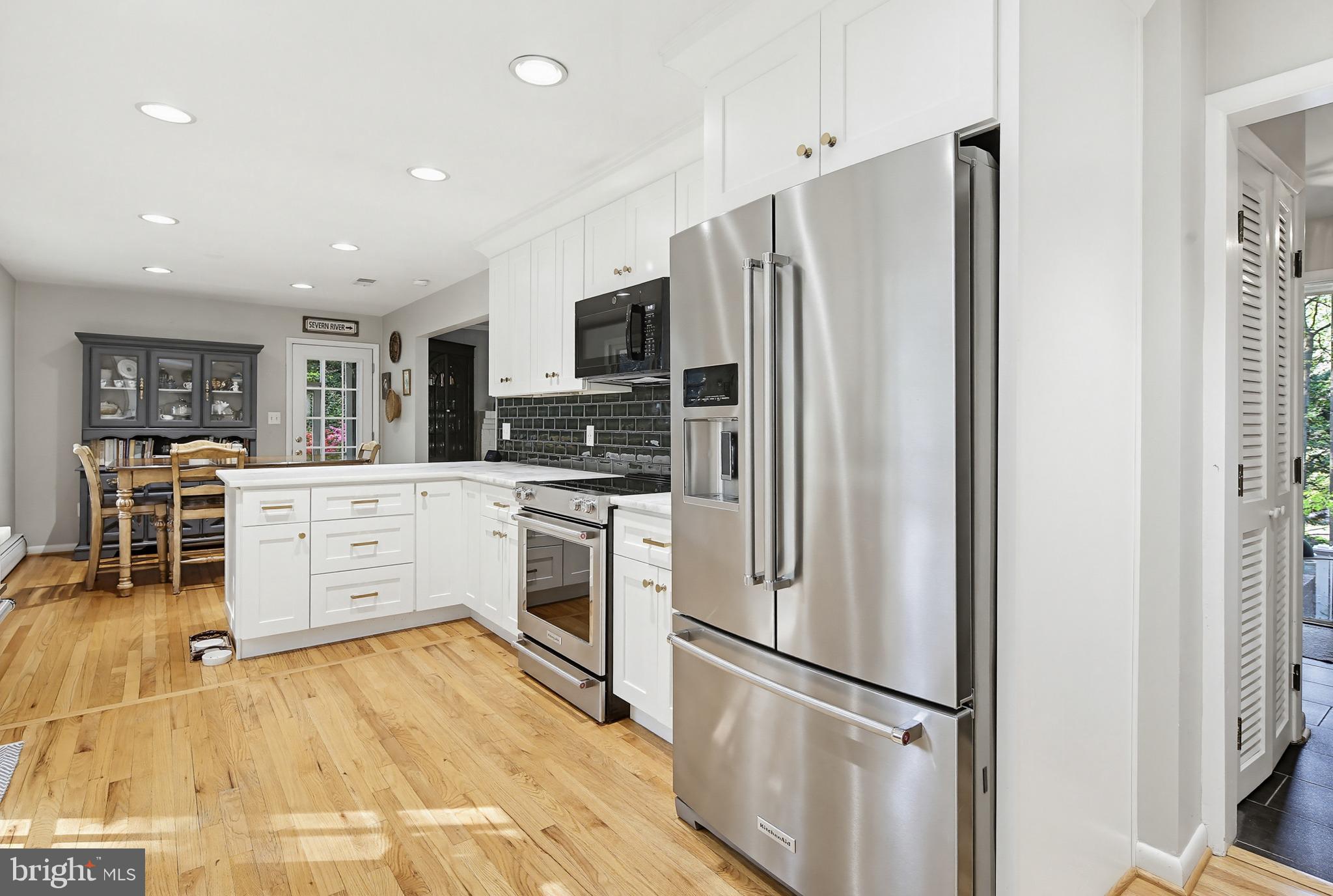 BEN OAKS ON SEVERN - Residential