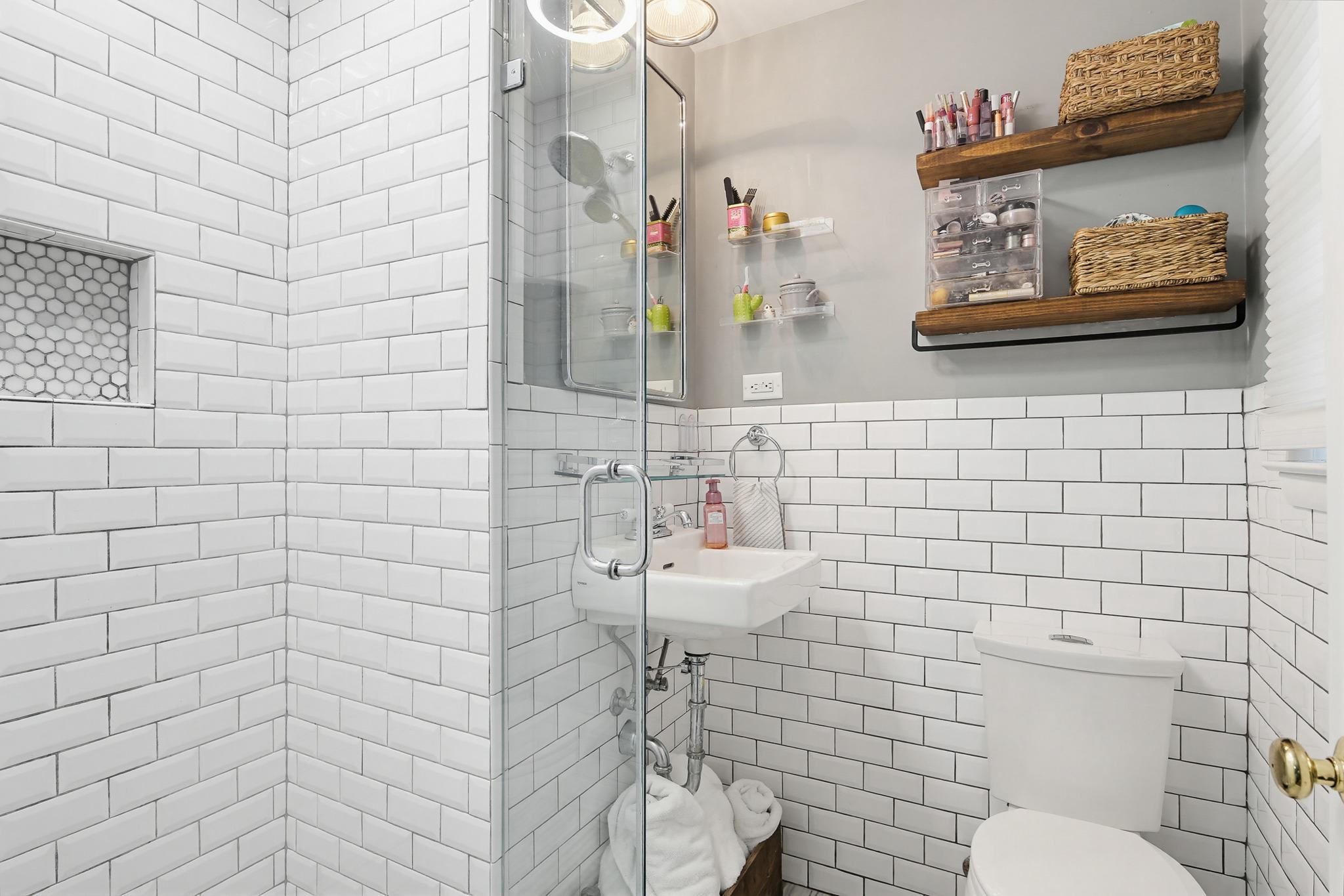 BEN OAKS ON SEVERN - Residential