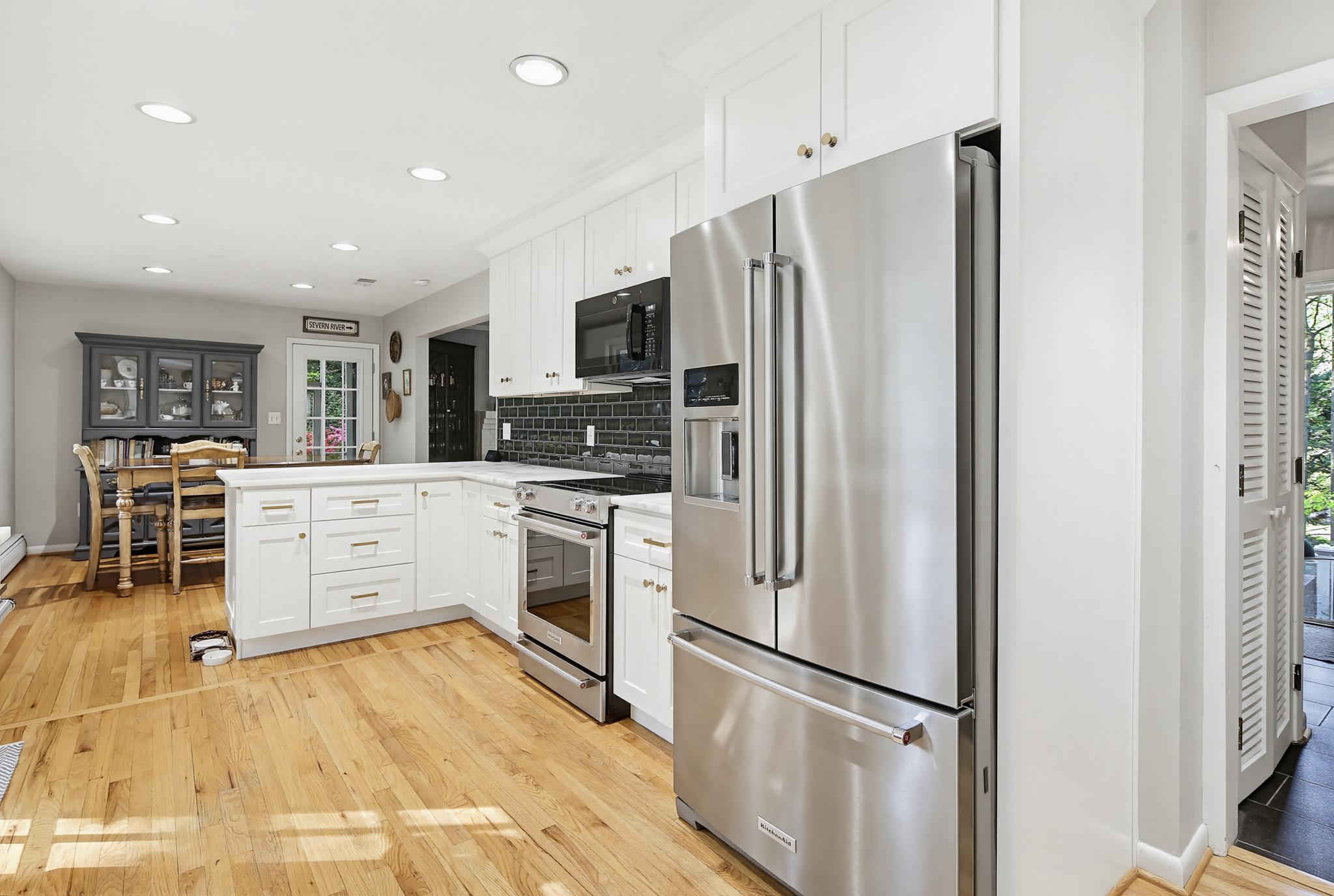 BEN OAKS ON SEVERN - Residential