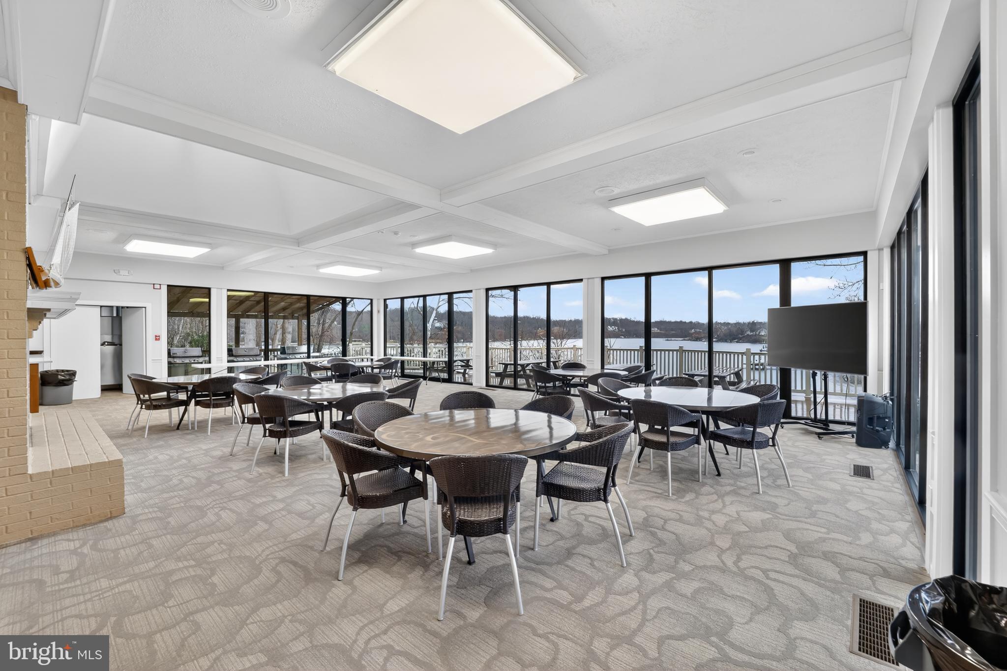 HARBOR HILLS - Residential