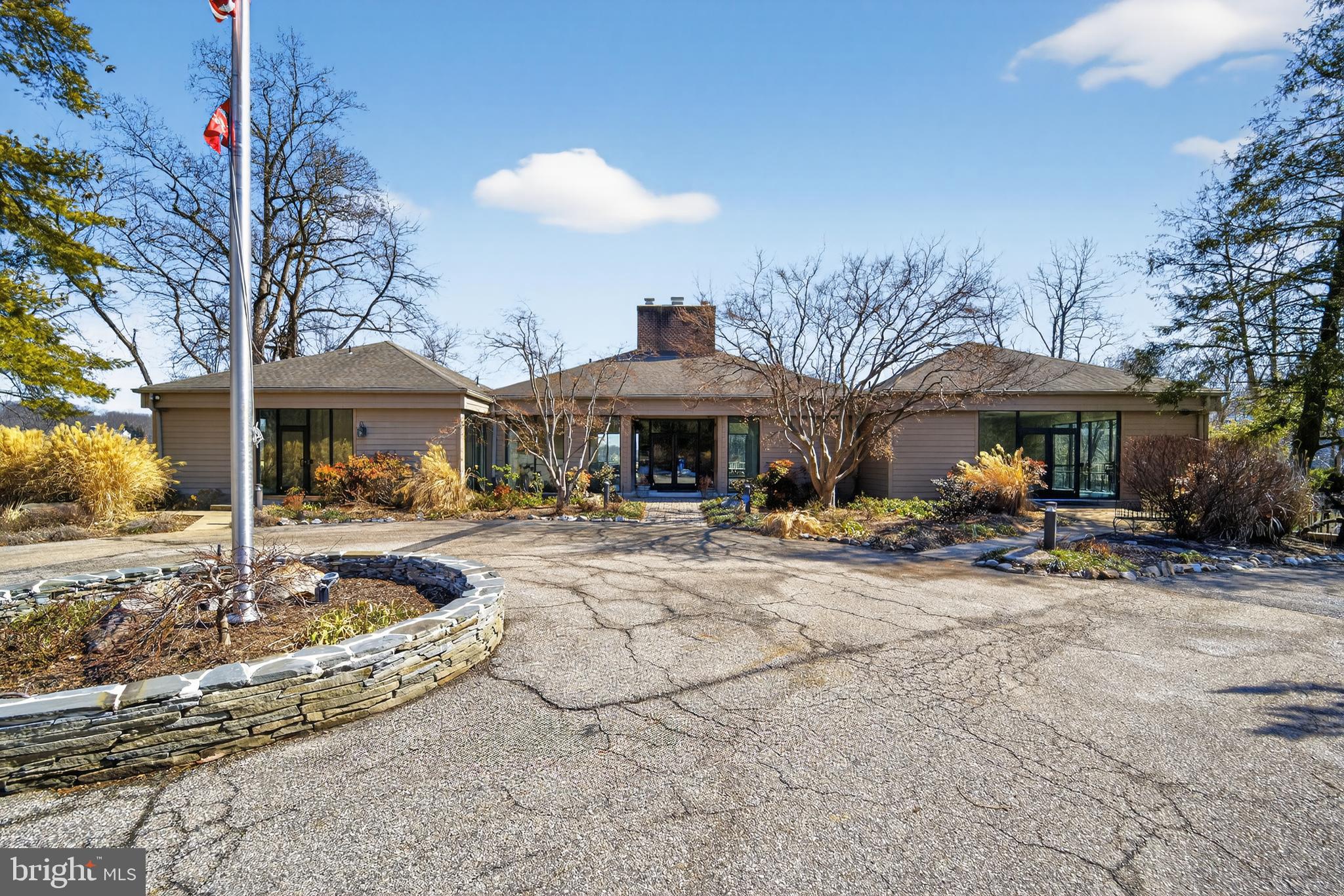 HARBOR HILLS - Residential