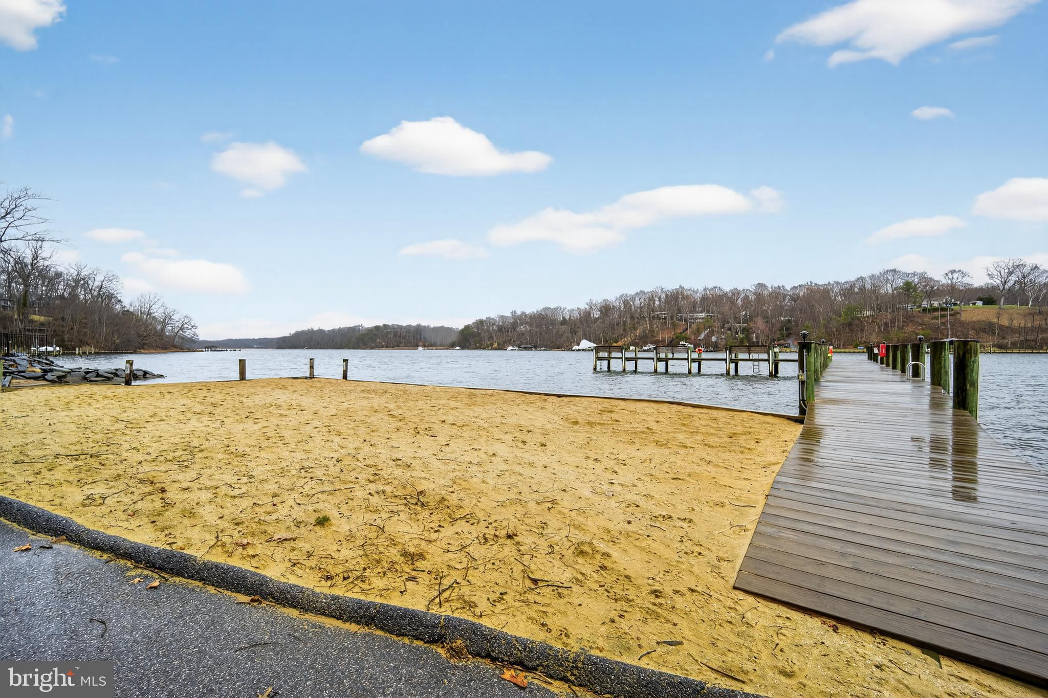 HARBOR HILLS - Residential