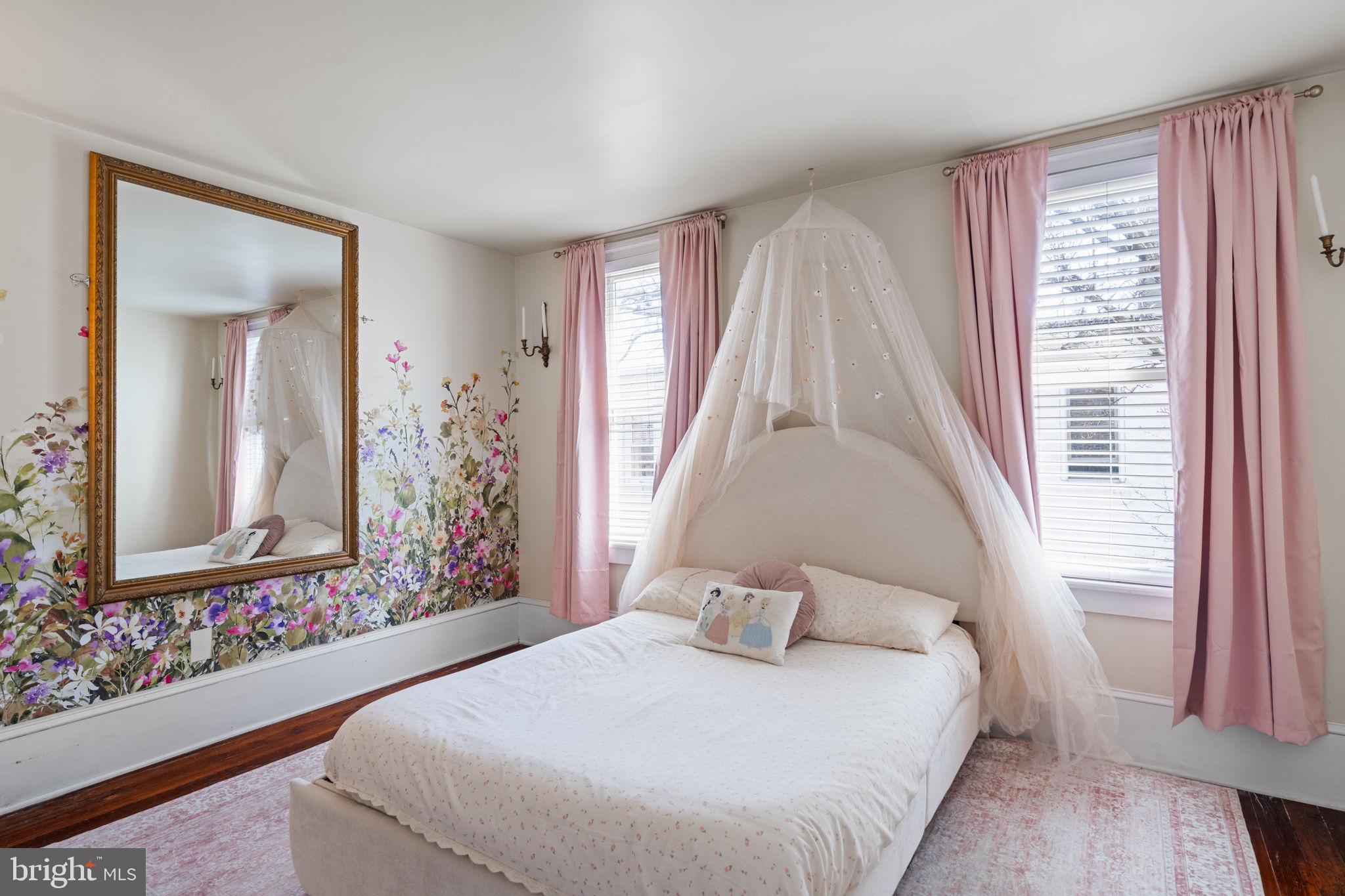 FAIRMOUNT - Residential