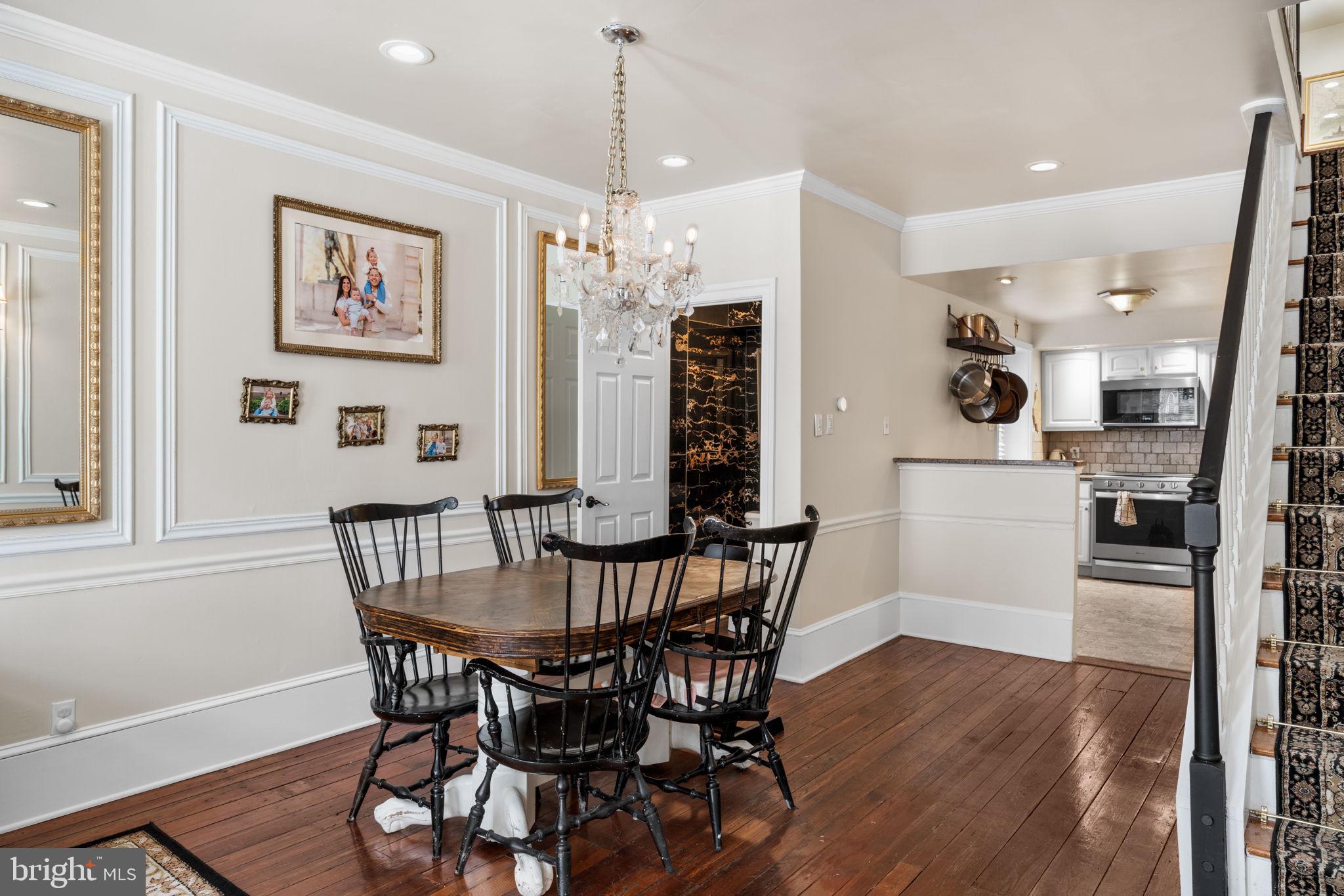 FAIRMOUNT - Residential