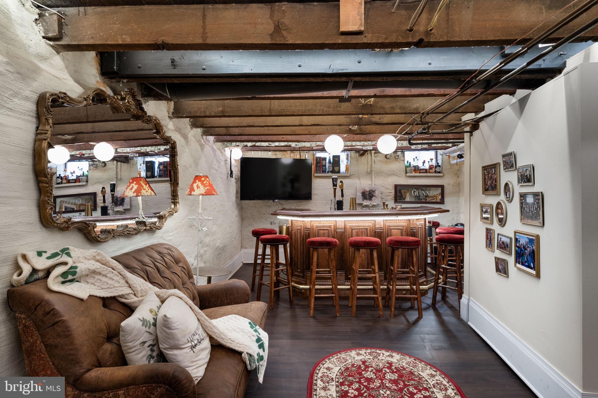 FAIRMOUNT - Residential