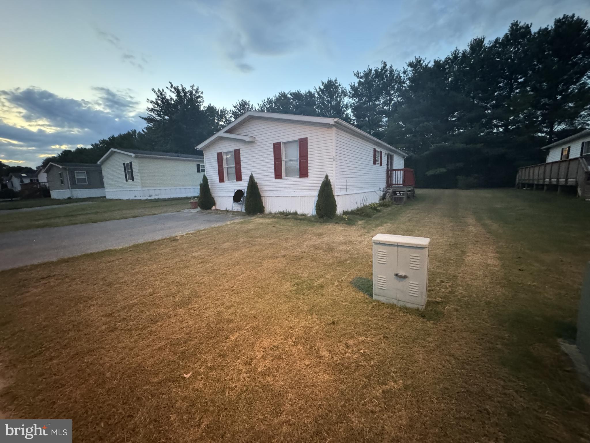 CHARLES TOWN - Residential