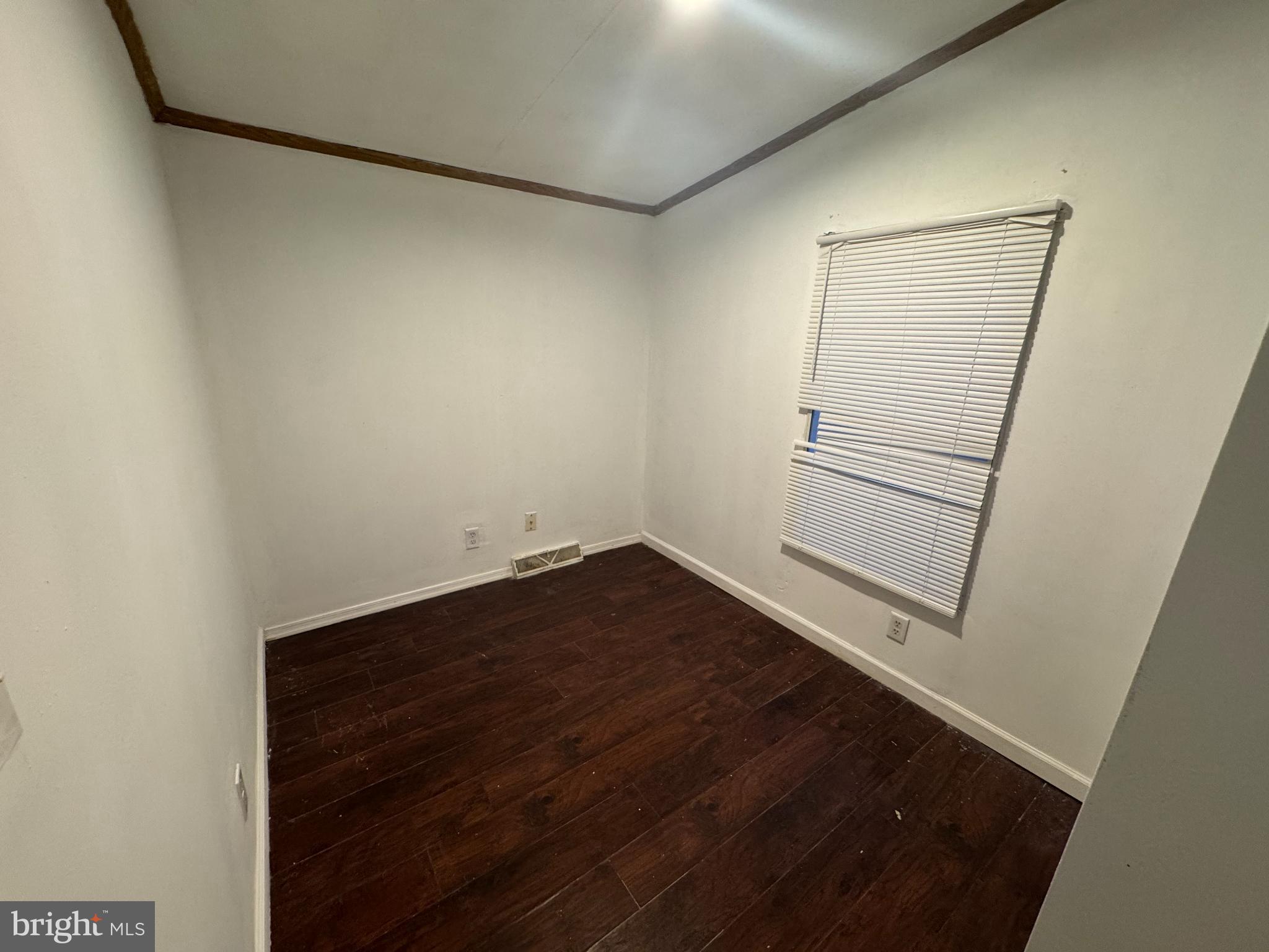 CHARLES TOWN - Residential