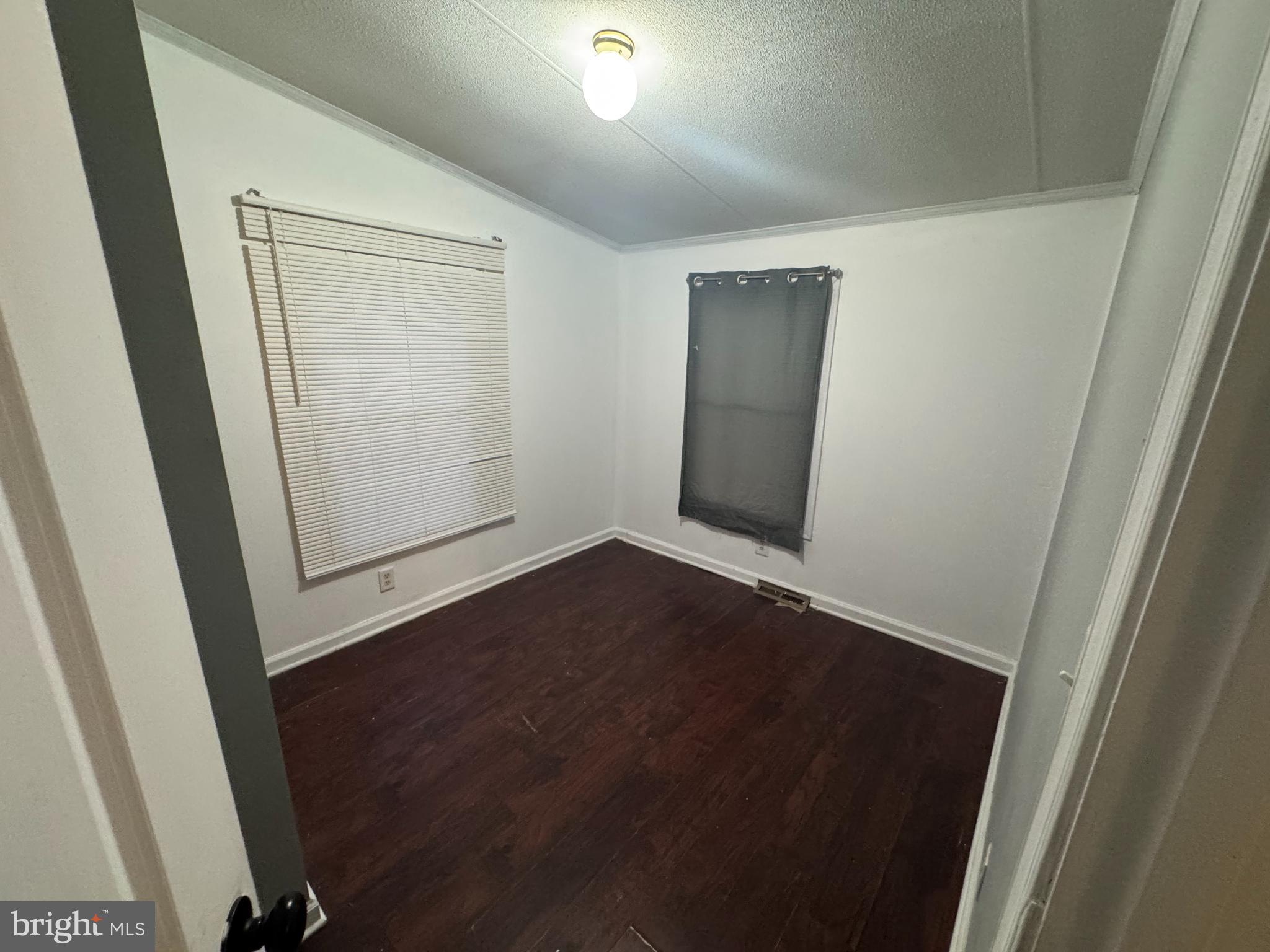 CHARLES TOWN - Residential