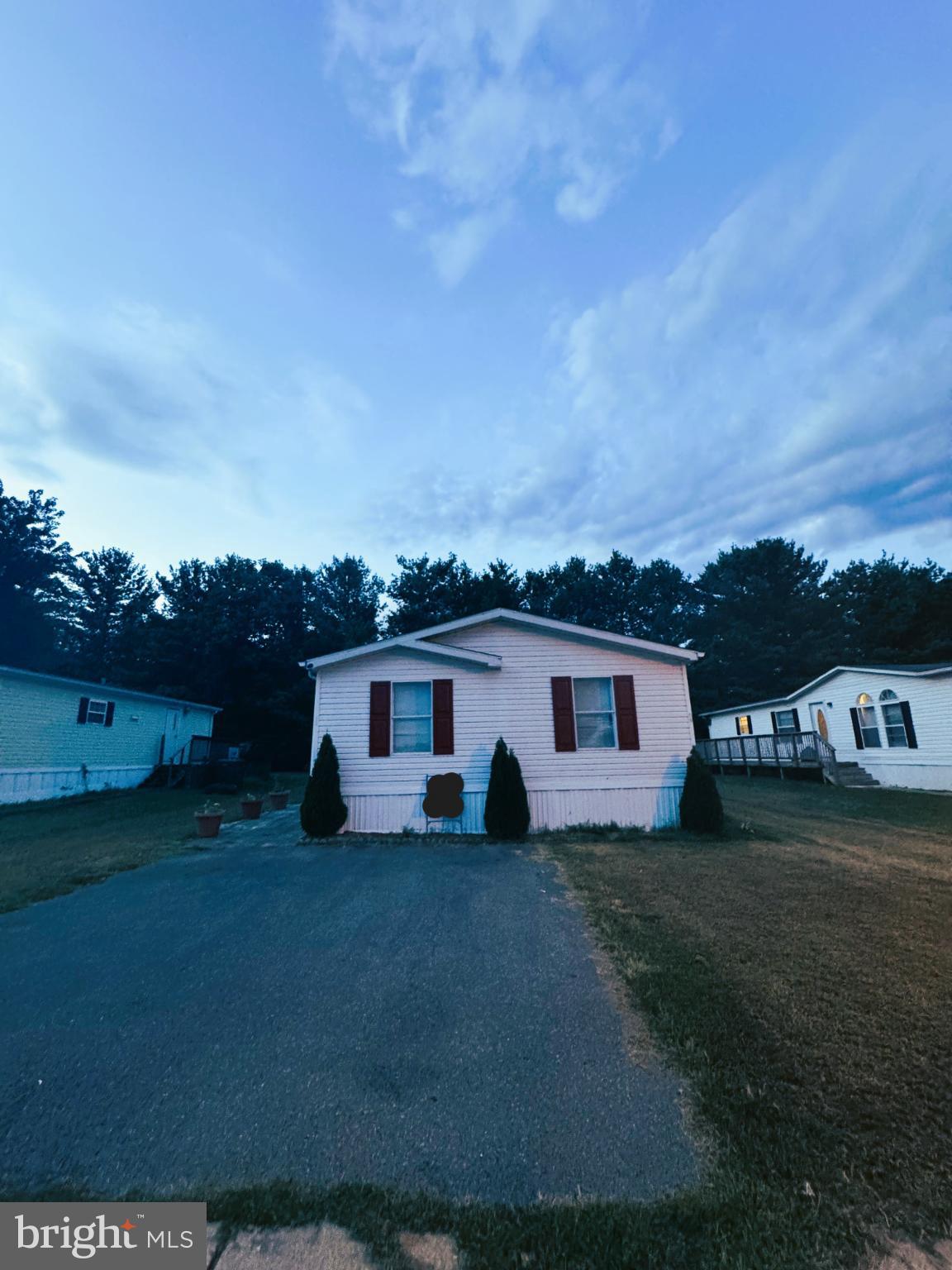 CHARLES TOWN - Residential