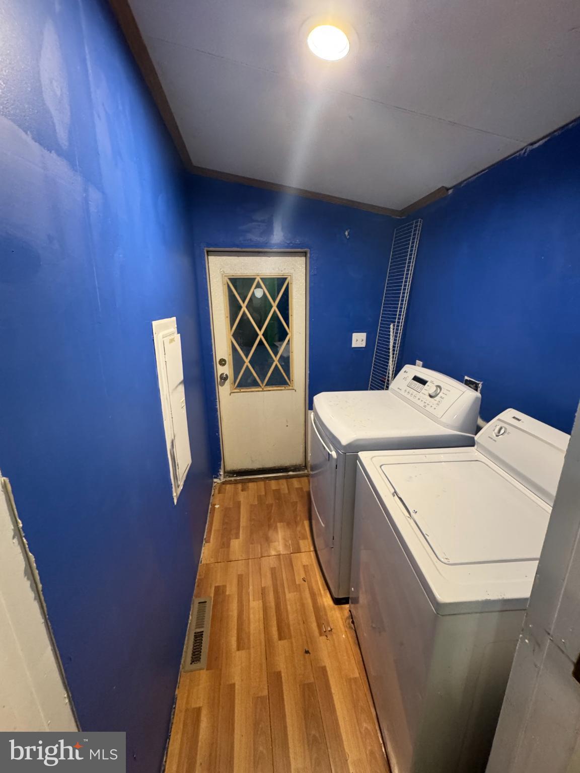 CHARLES TOWN - Residential