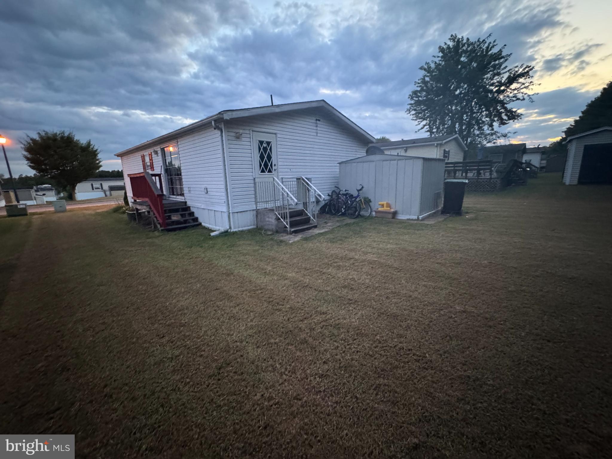 CHARLES TOWN - Residential