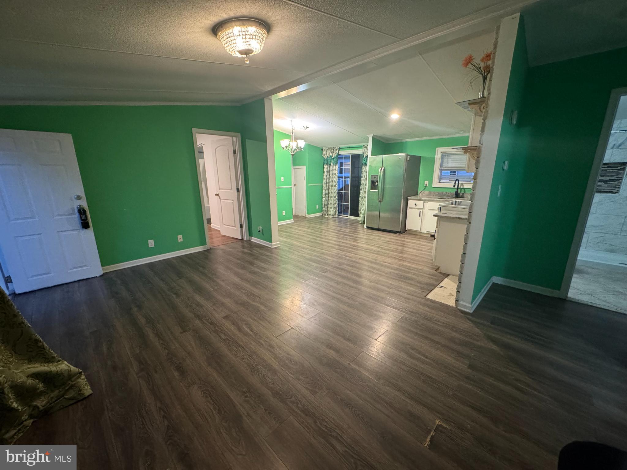 CHARLES TOWN - Residential