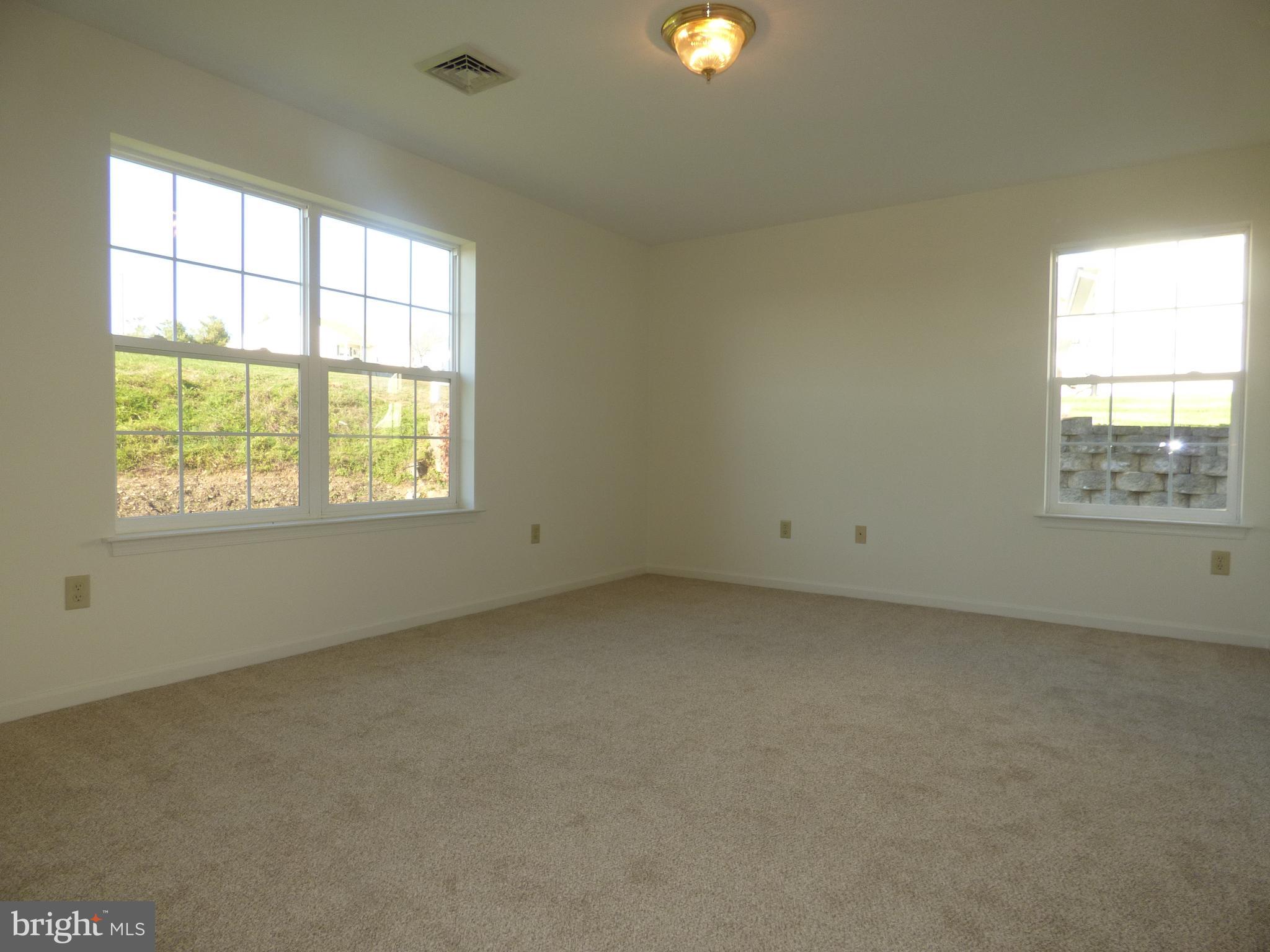 EQUINE MEADOWS - Residential