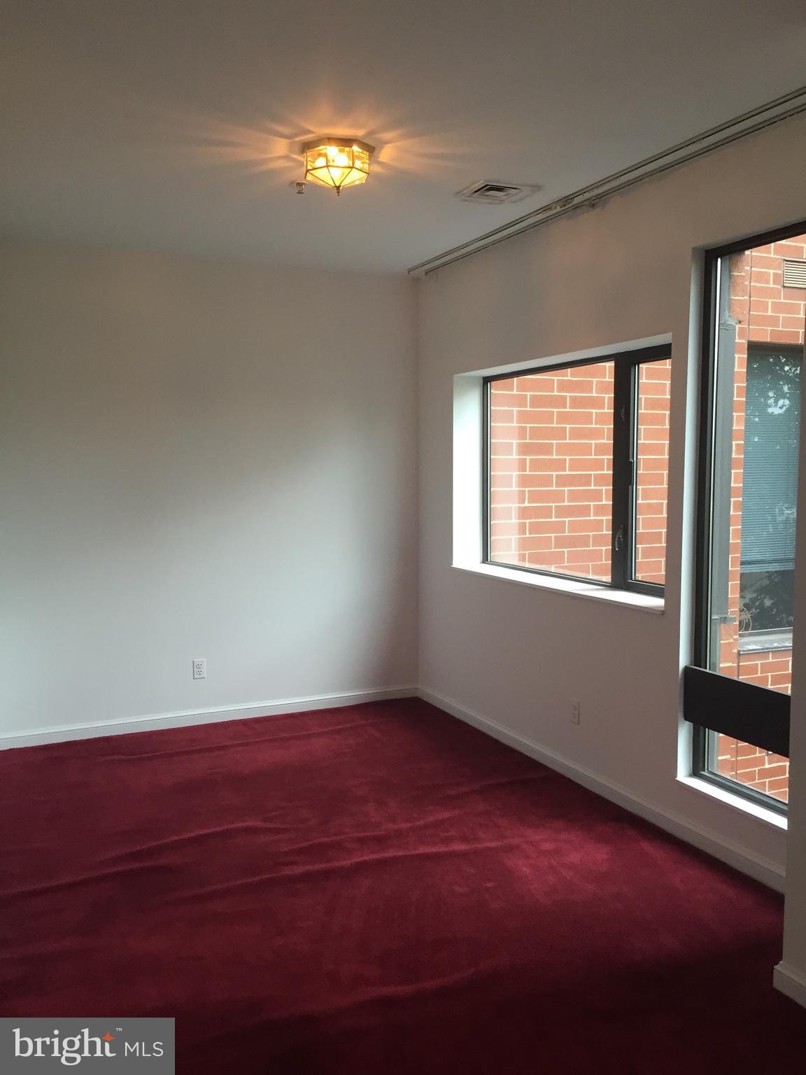 HARBOR COURT CONDOMINIUMS - Residential Lease