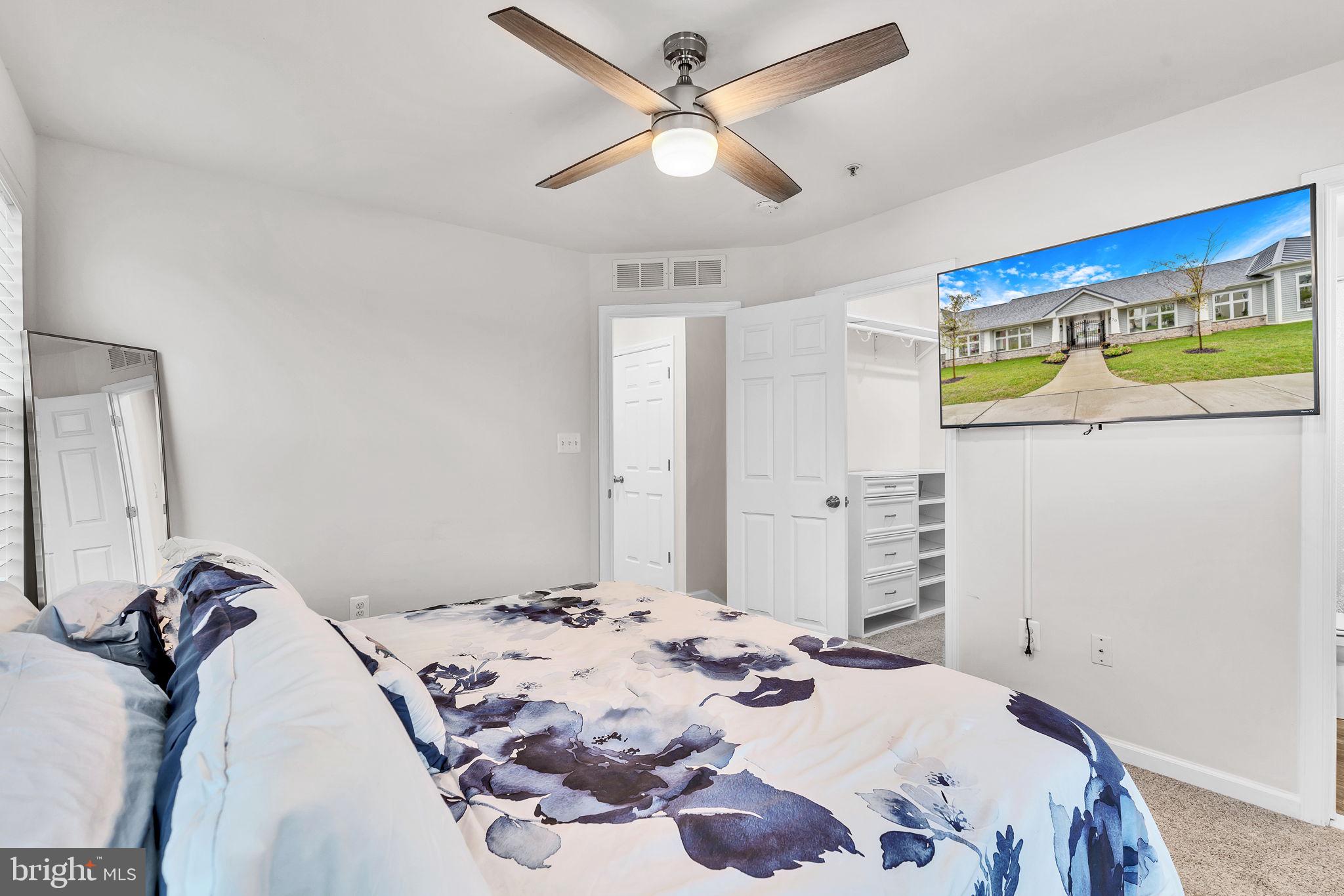 MEADE'S CROSSING - Residential