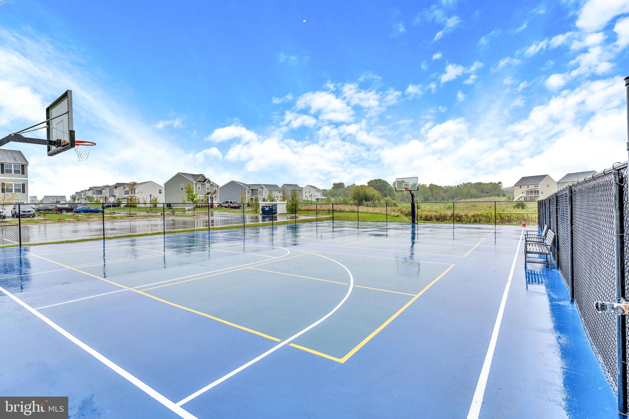 MEADE'S CROSSING - Residential