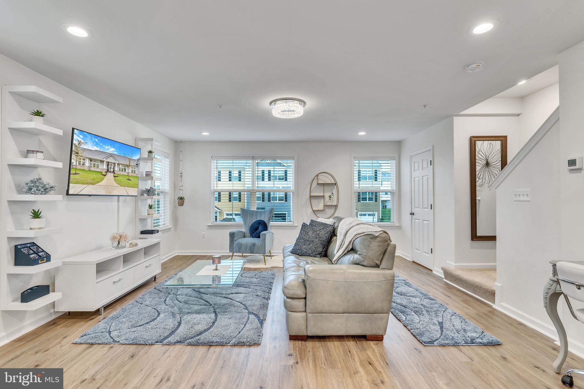 MEADE'S CROSSING - Residential